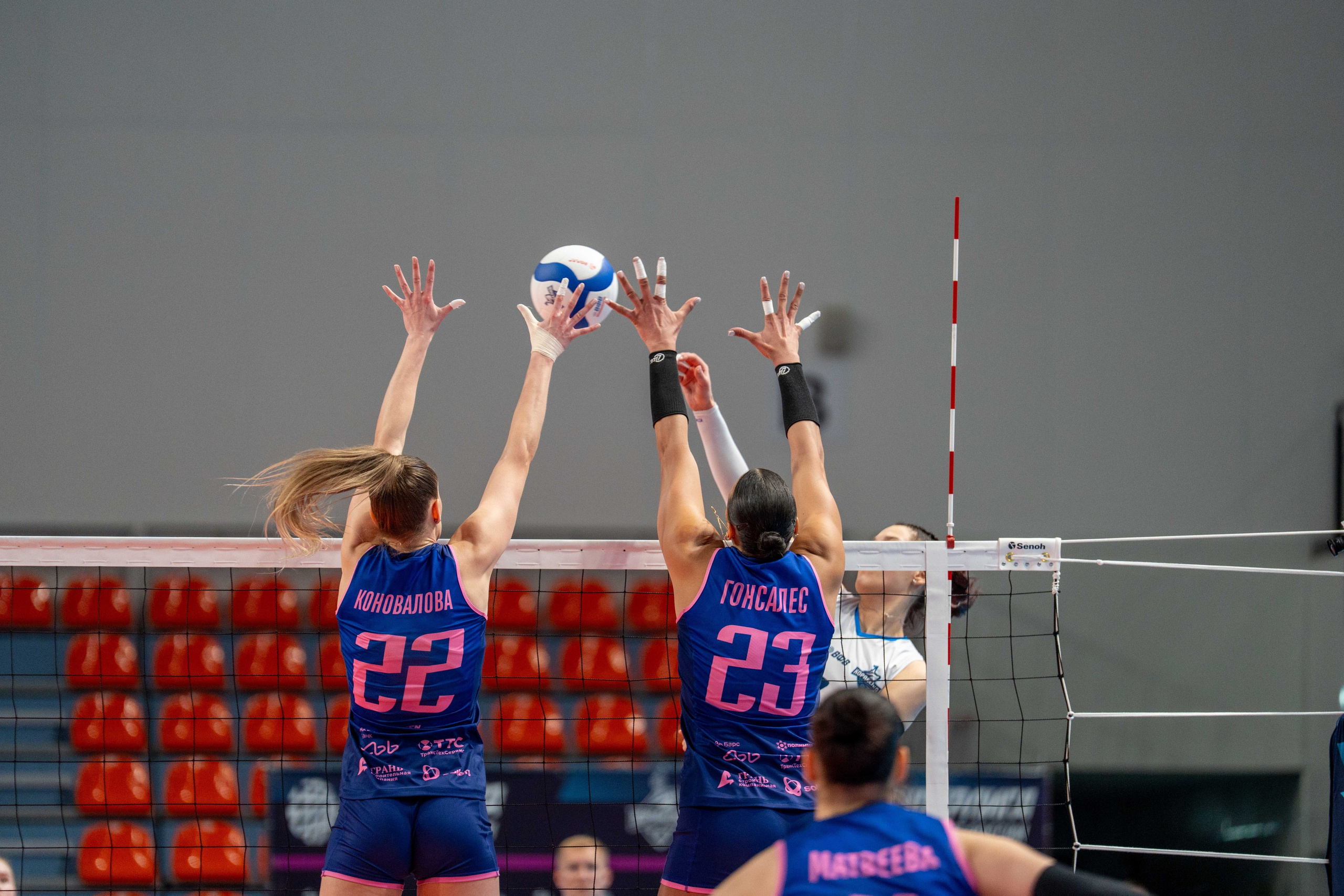 Корабелка — Динамо-Ак Барс (Казань): фотогалерея 15-го тура Суперлиги 2025/26 в Санкт-Петербурге | Антон Гауф. Спортивный фотограф в Санкт-Петербурге | Антон Гауф