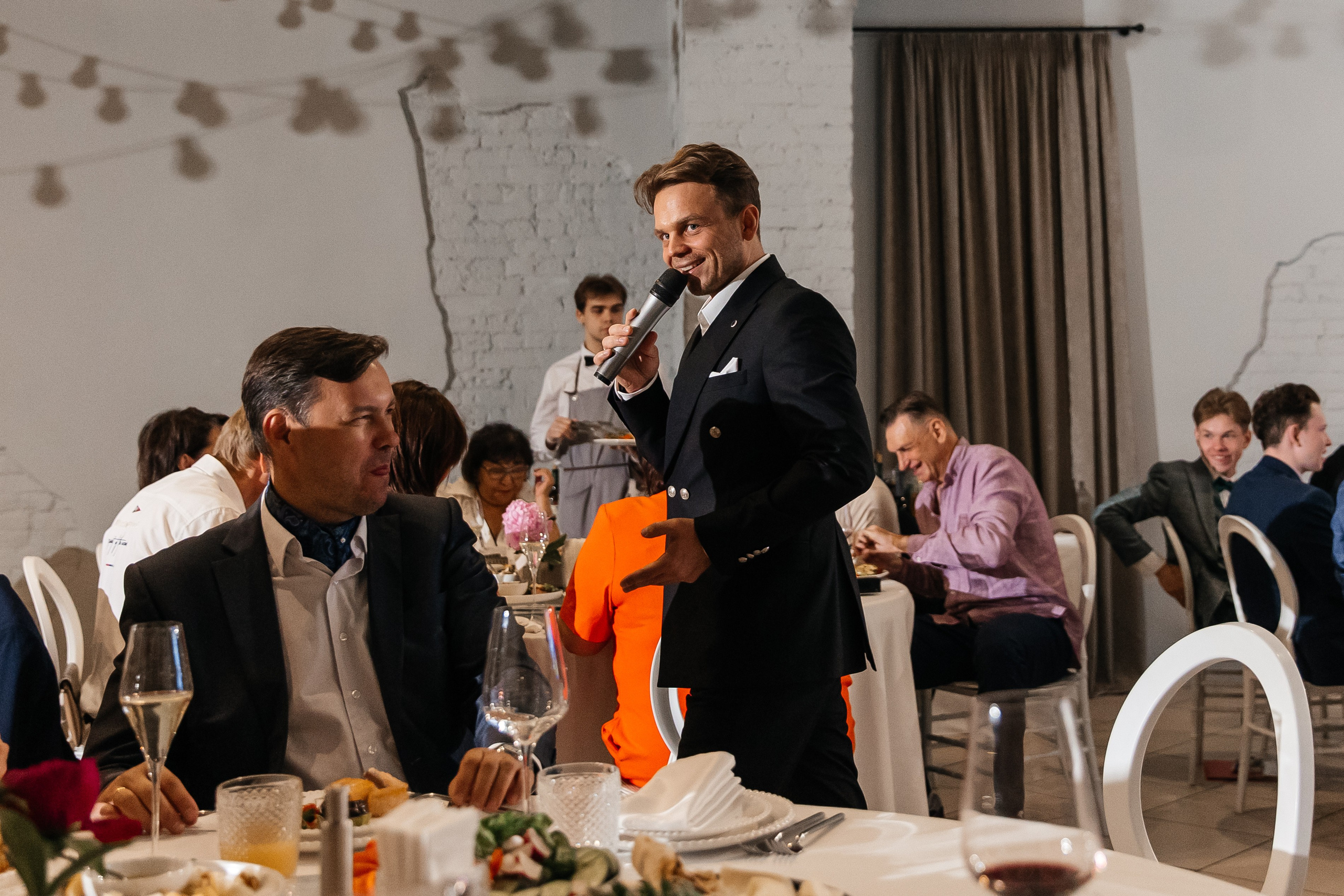 2023-06-23 Выпускной МБОУ СОШ № 10. Фотограф в Красноярске