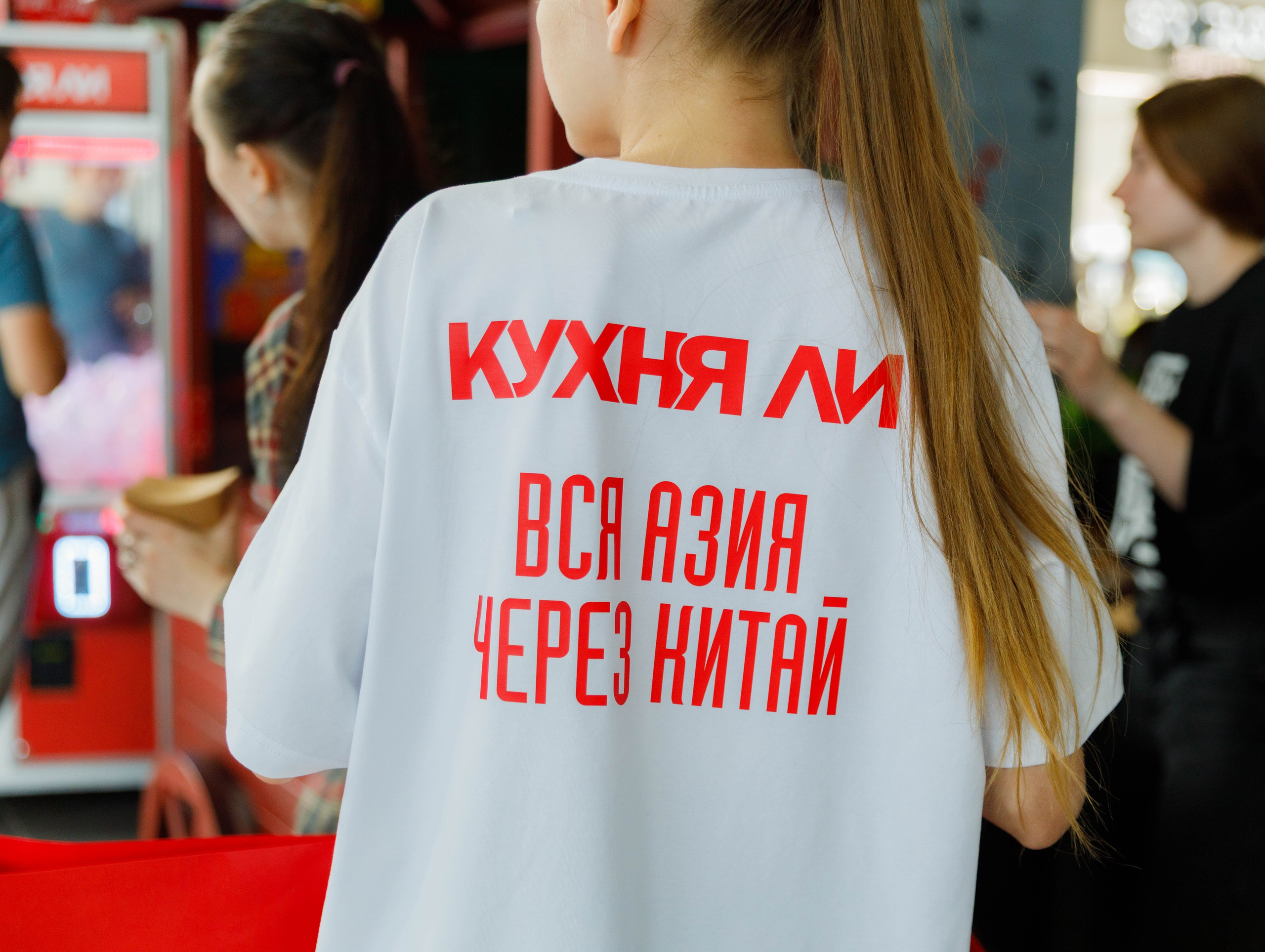 Кухня Ли. Открытие. Репортажный фотограф в Новосибирске Алена Помазунова