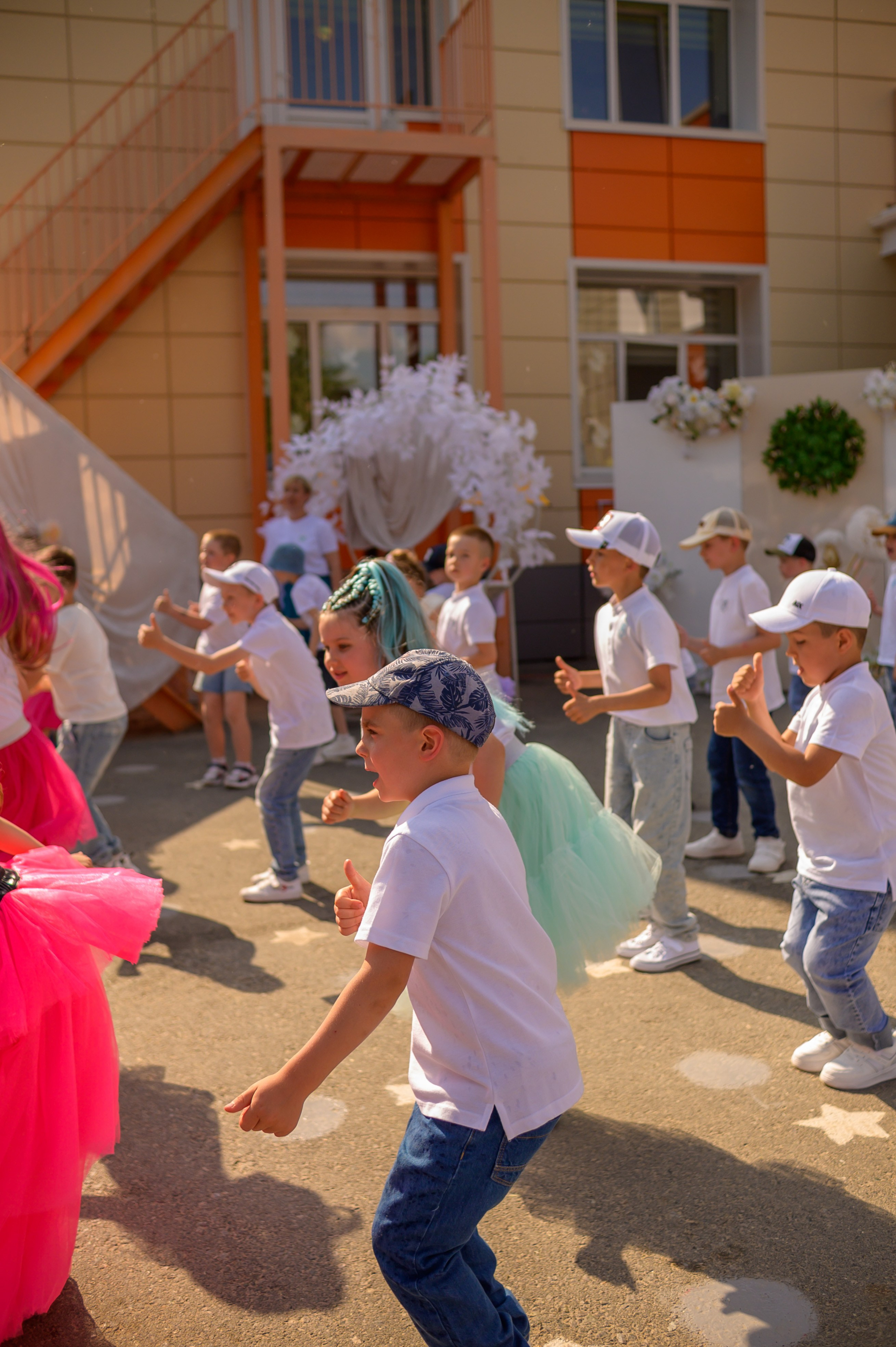 Репортаж выпускного группа «Фантазёры» 3 садик. Фотограф новорожденных, семейный детский в Тюмени Татьяна Морозова