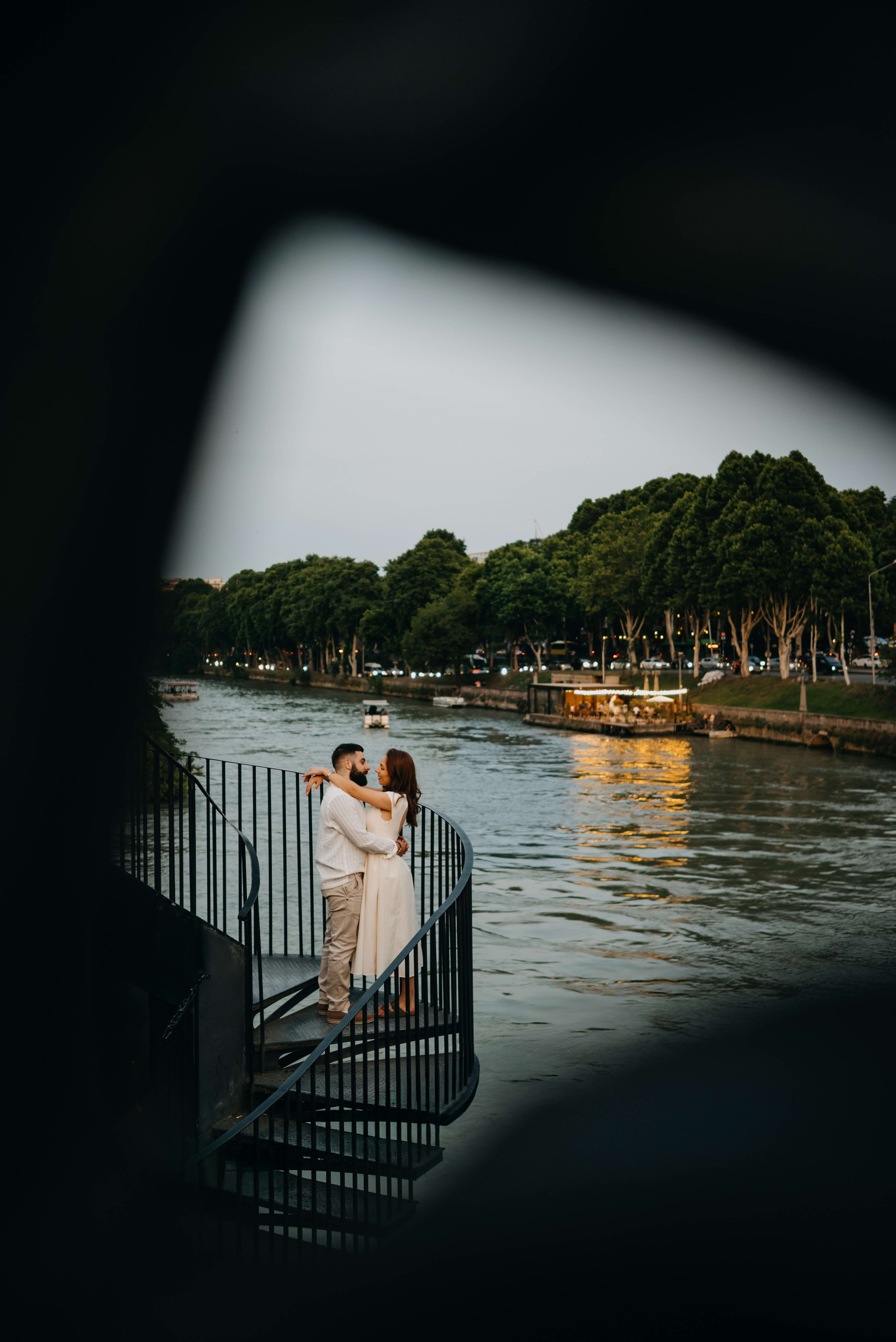 Летняя прогулка по старому городу. Портретный и свадебный фотограф в Тбилиси • xeniqo