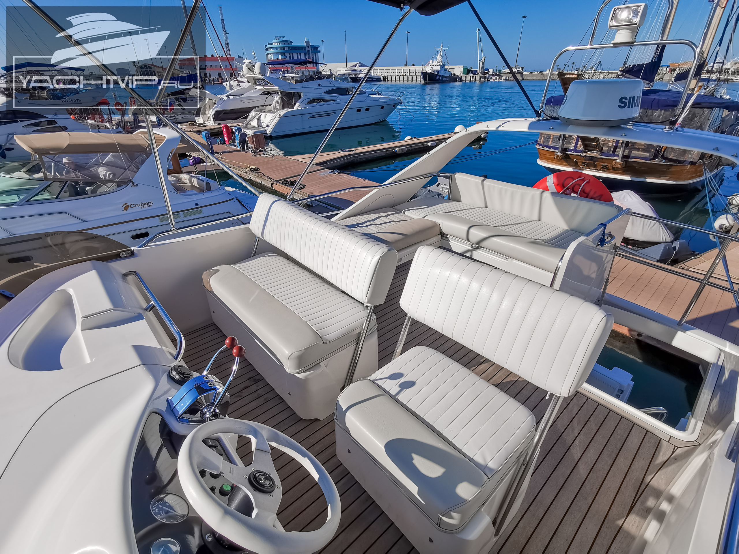 ДВУХПАЛУБНЫЕ ЯХТЫ В СОЧИ. Аренда Яхт в Сочи от Эконом до Премиум Класса