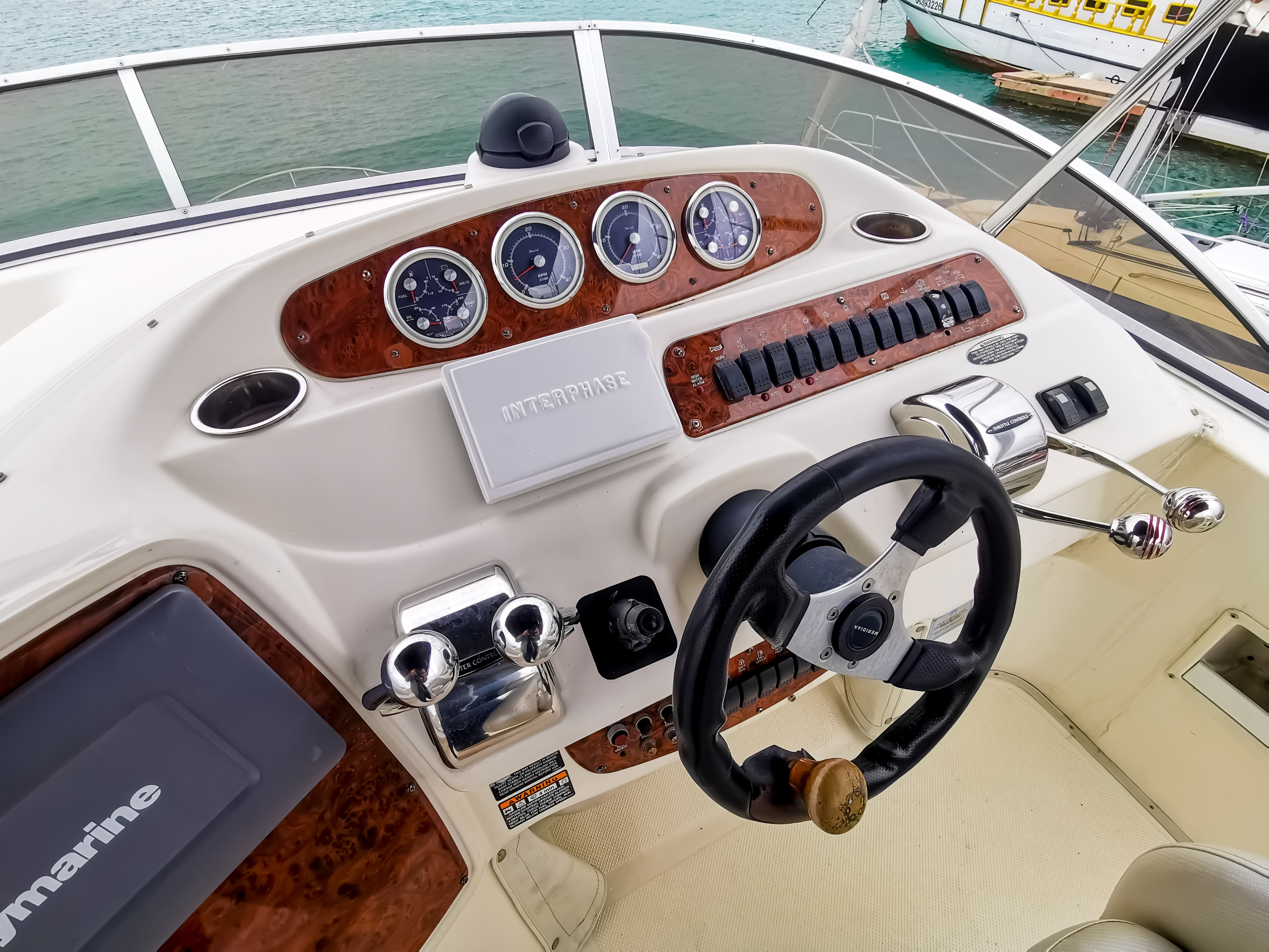 ДВУХПАЛУБНЫЕ ЯХТЫ В СОЧИ. Аренда Яхт в Сочи от Эконом до Премиум Класса