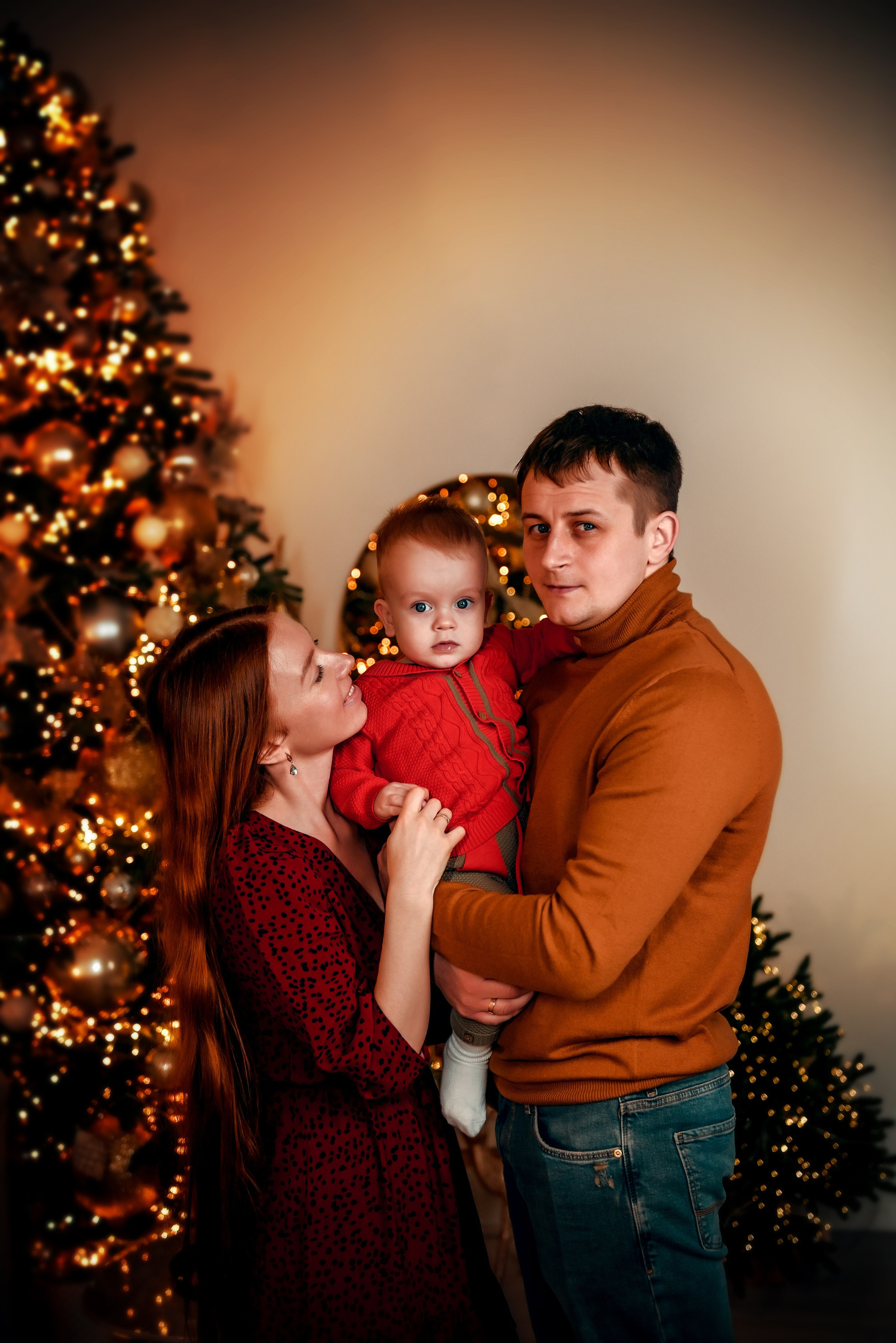 Новогодняя. Свадебный, семейный, детский, контент фотограф в Омске Максим Ильин