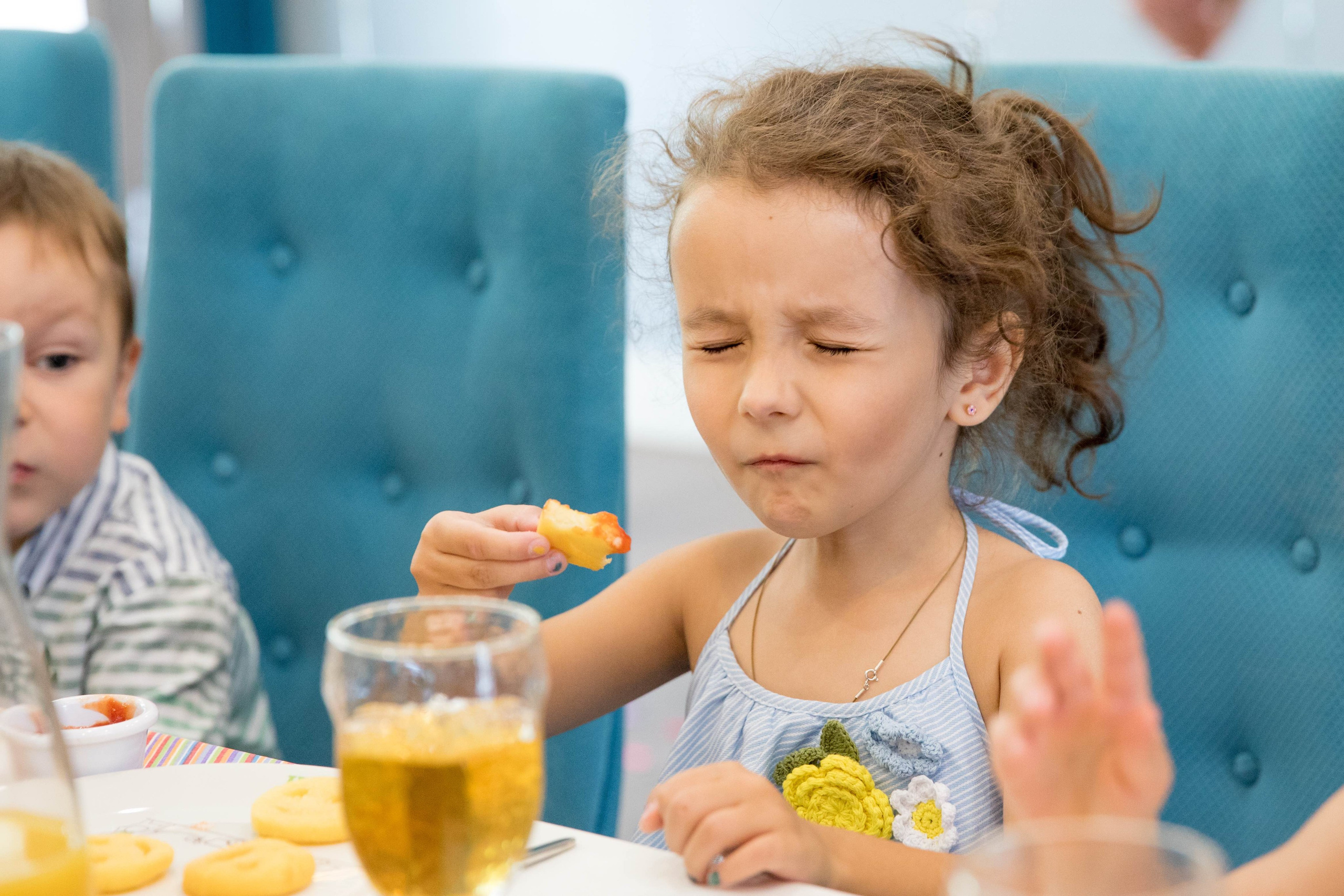 Детская фотосессия и еда