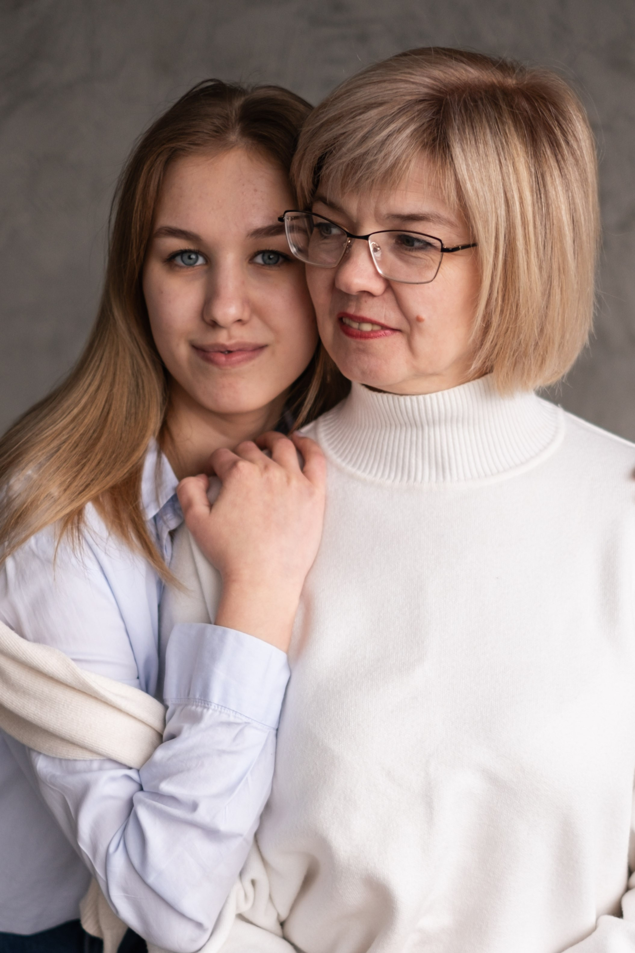 Наталья и Оля | мама и дочь в студии. Фотограф в Новосибирске Диана Ильиных