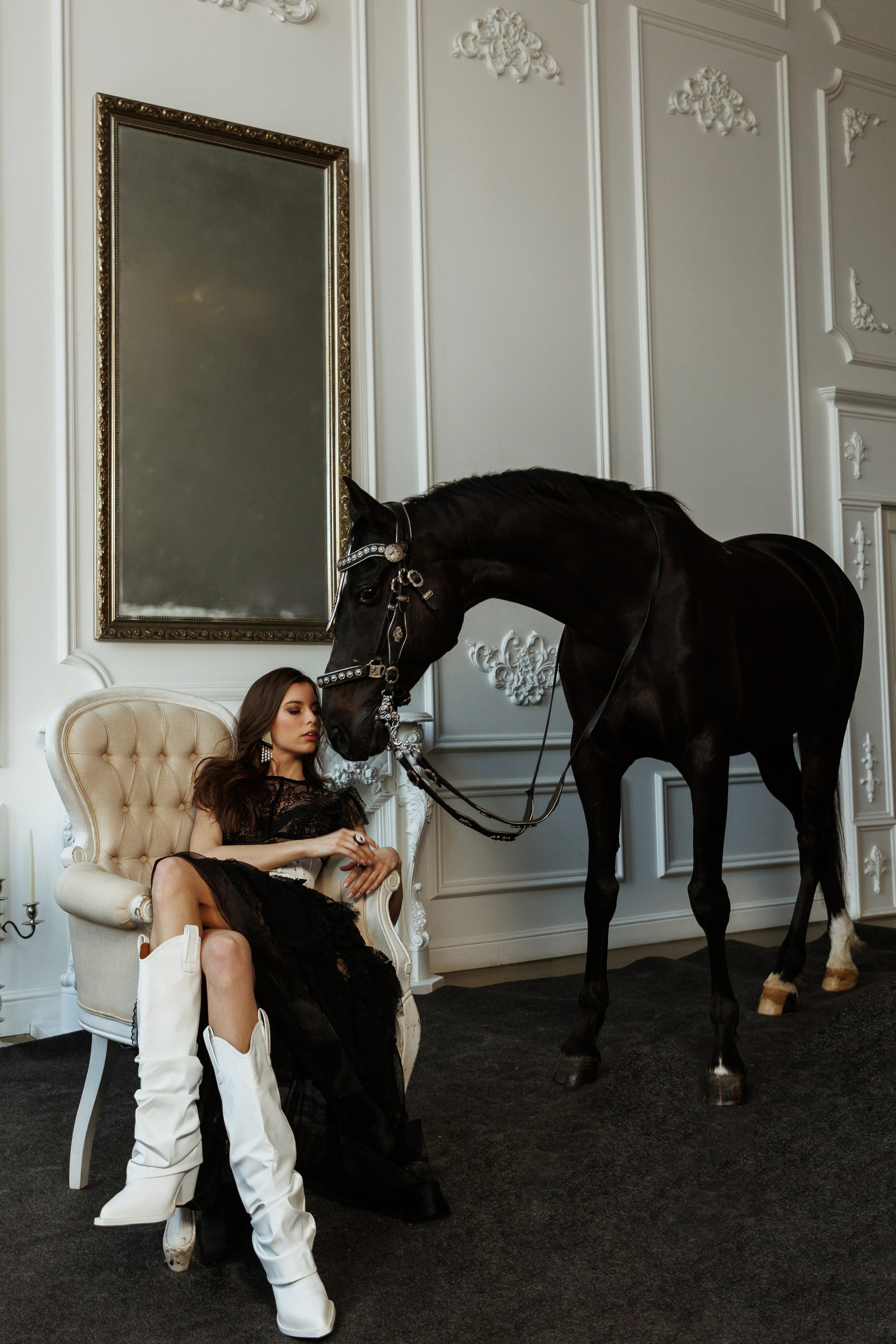 Лошадь в студии. Марковкина КрисТина