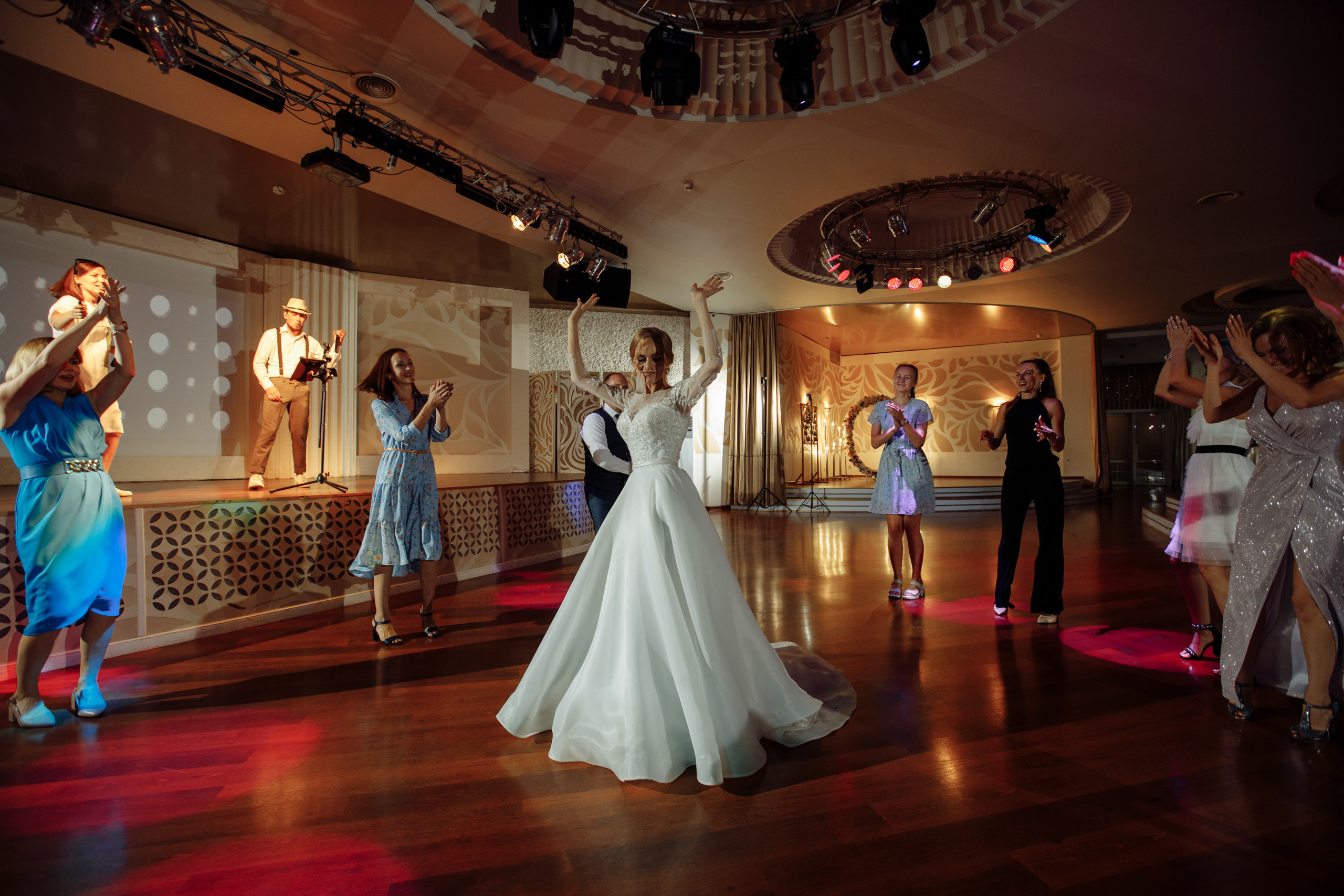 Дарья и Семён. Свадебный день. Свадебный фотограф в Ярославле Анастасия Архипова