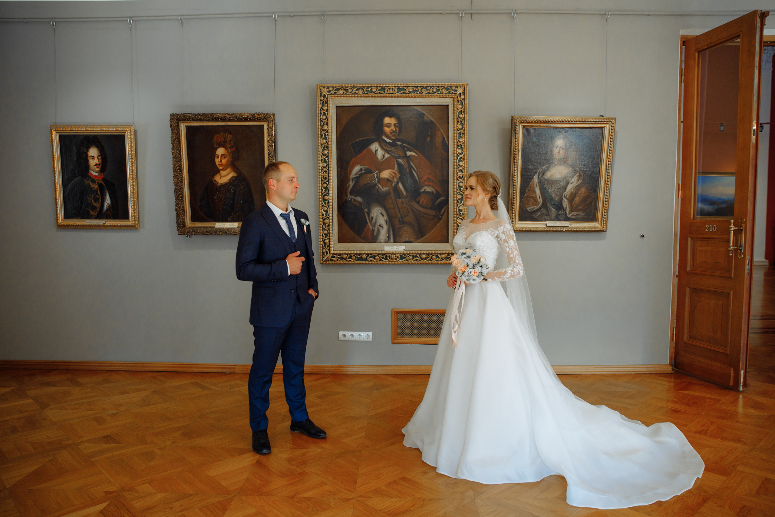 Дарья и Семён. Свадебный день. Свадебный фотограф в Ярославле Анастасия Архипова