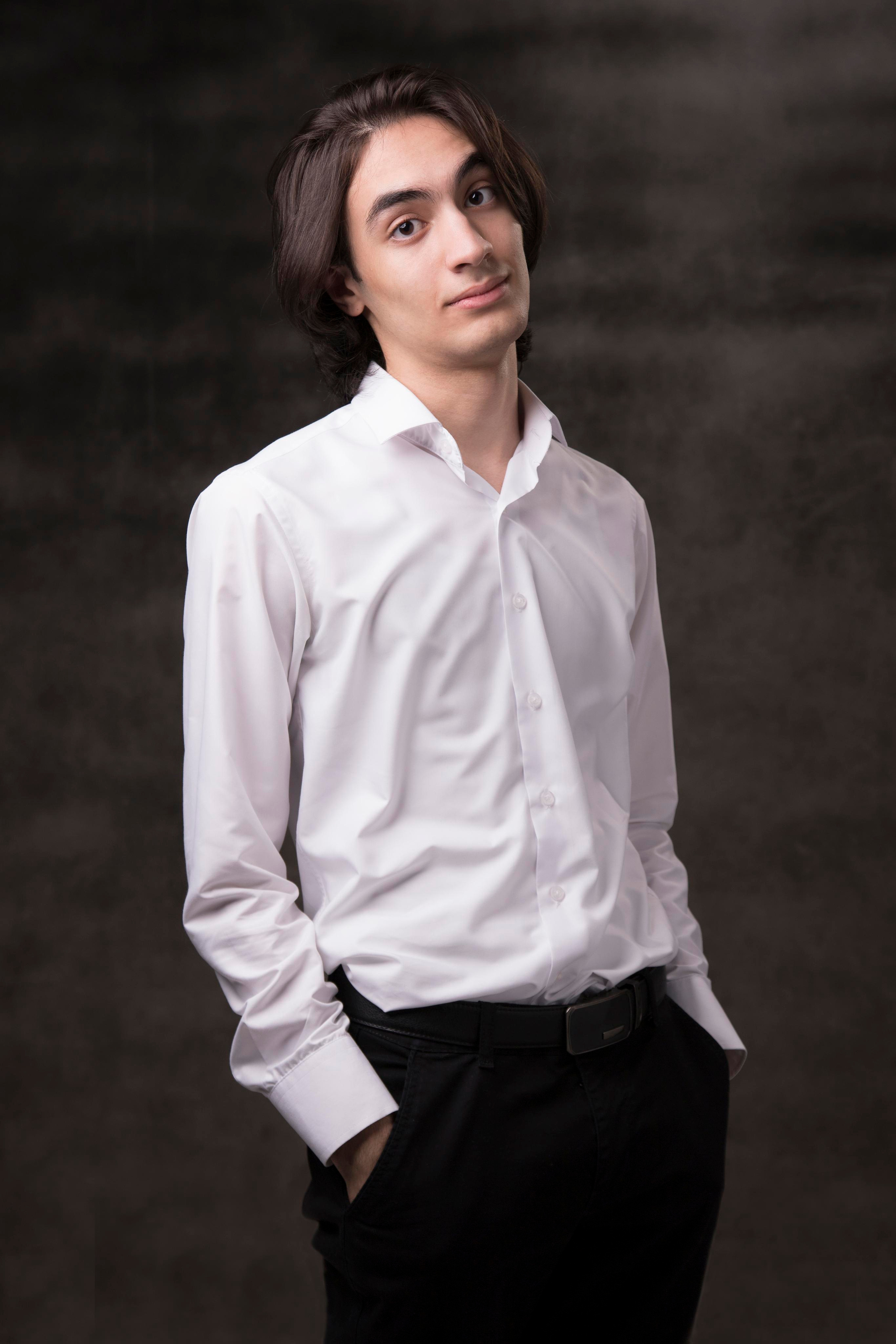 9  и 11 классы. Школьный фотограф в г. Нальчик Галимат Абитова