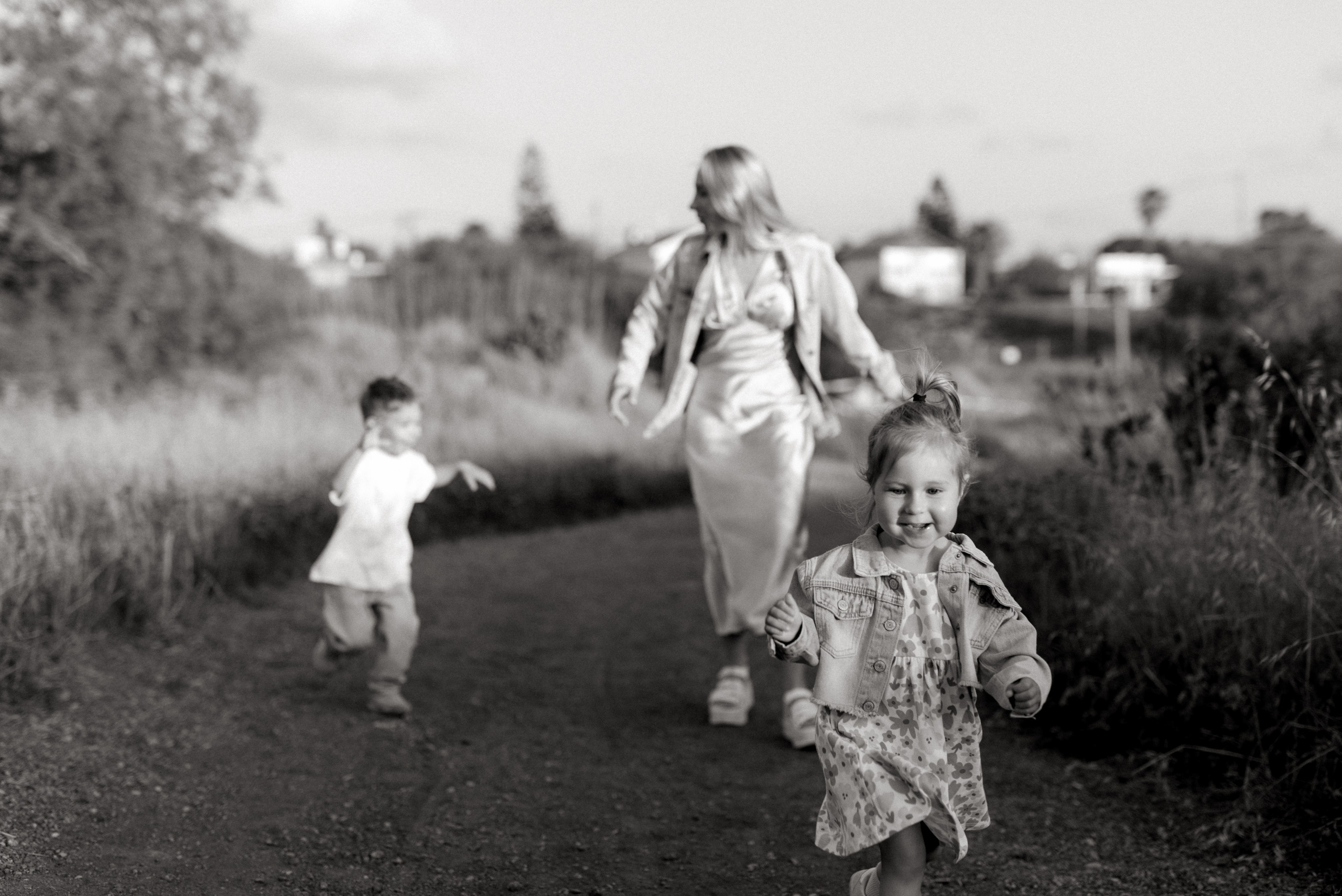 Family: Iryne, Misha & Mira. Family photographer in Israel | Alesya Superfin