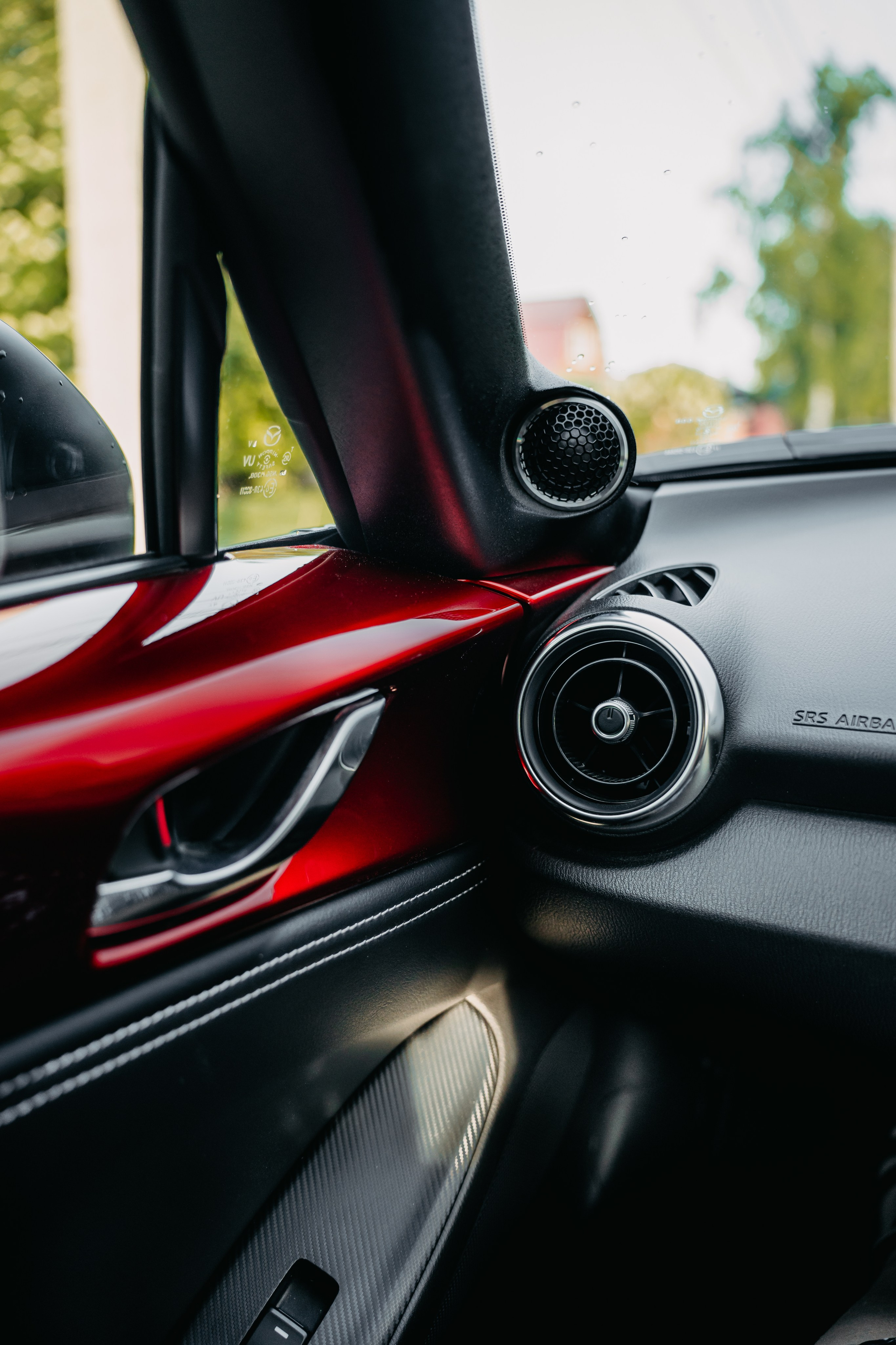 Mazda Roadster 25'. Фотограф, видеограф и пилот дрона на Байкале