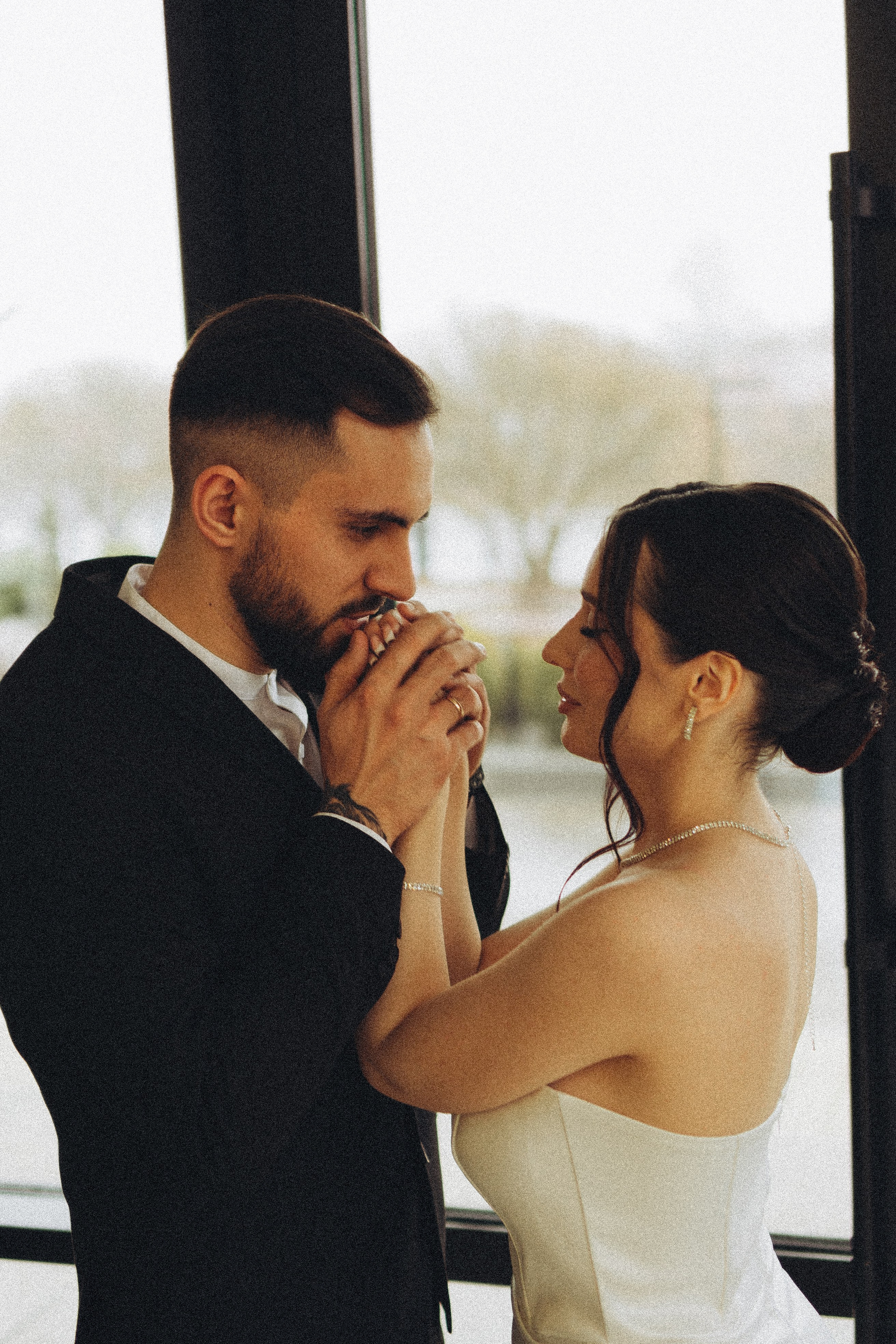 СВАДЕБНАЯ СЬЕМКА СБОРОВ ЖЕНИХА И НЕВЕСТЫ В ОТЕЛЕ И ТАКЖЕ ФОТОСЕССИИЯ В ОТЕЛЕЕ МЕГАПОЛИС БРЯНСК. Профессиональный фотограф, Санкт-Петербург — Виктория Богомолова