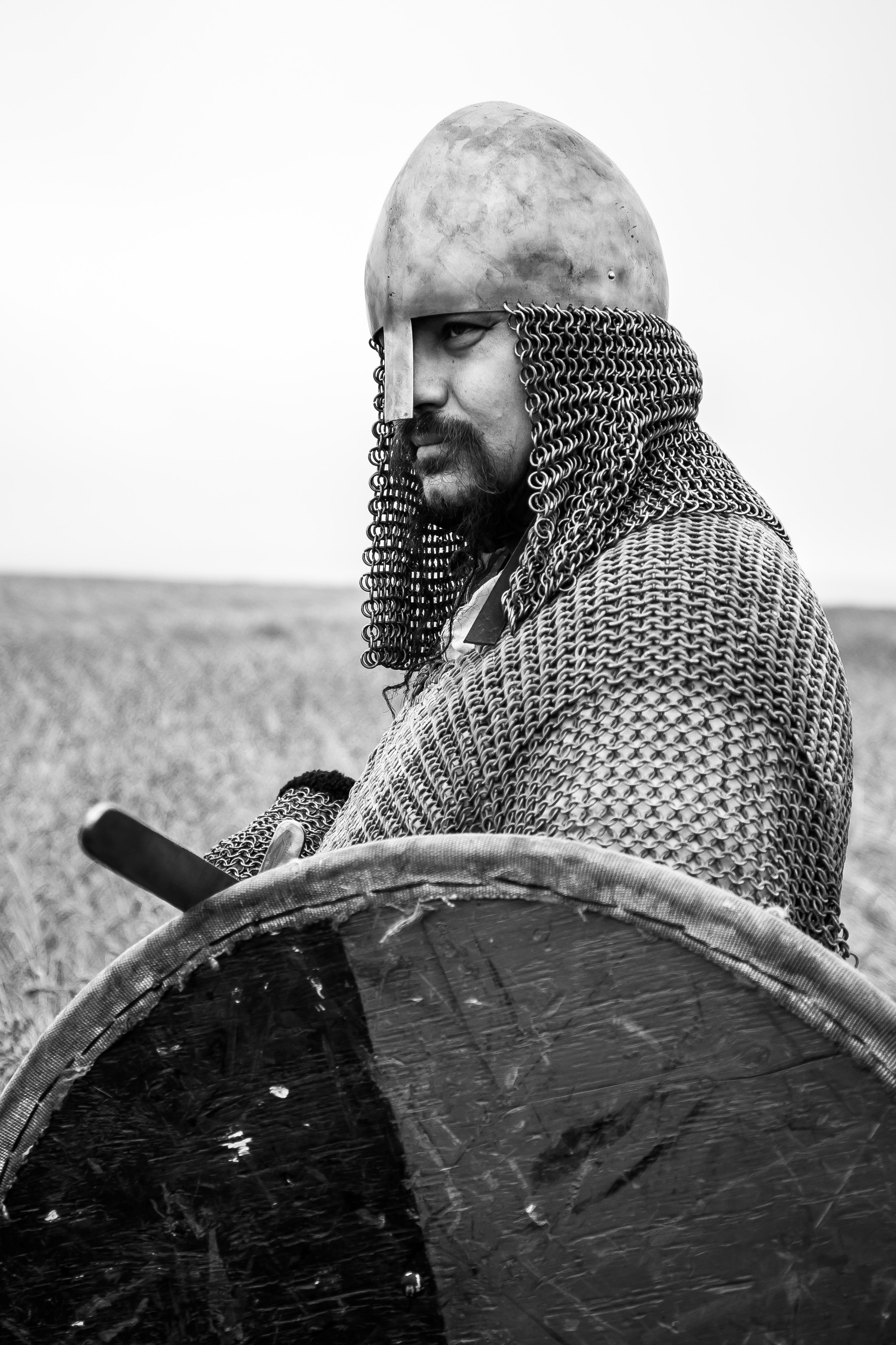 Поле. Для тех, кто не ждёт удачи, а создаёт её. Каждая фотосессия — это твой момент, твой стиль, твой успех. 📸