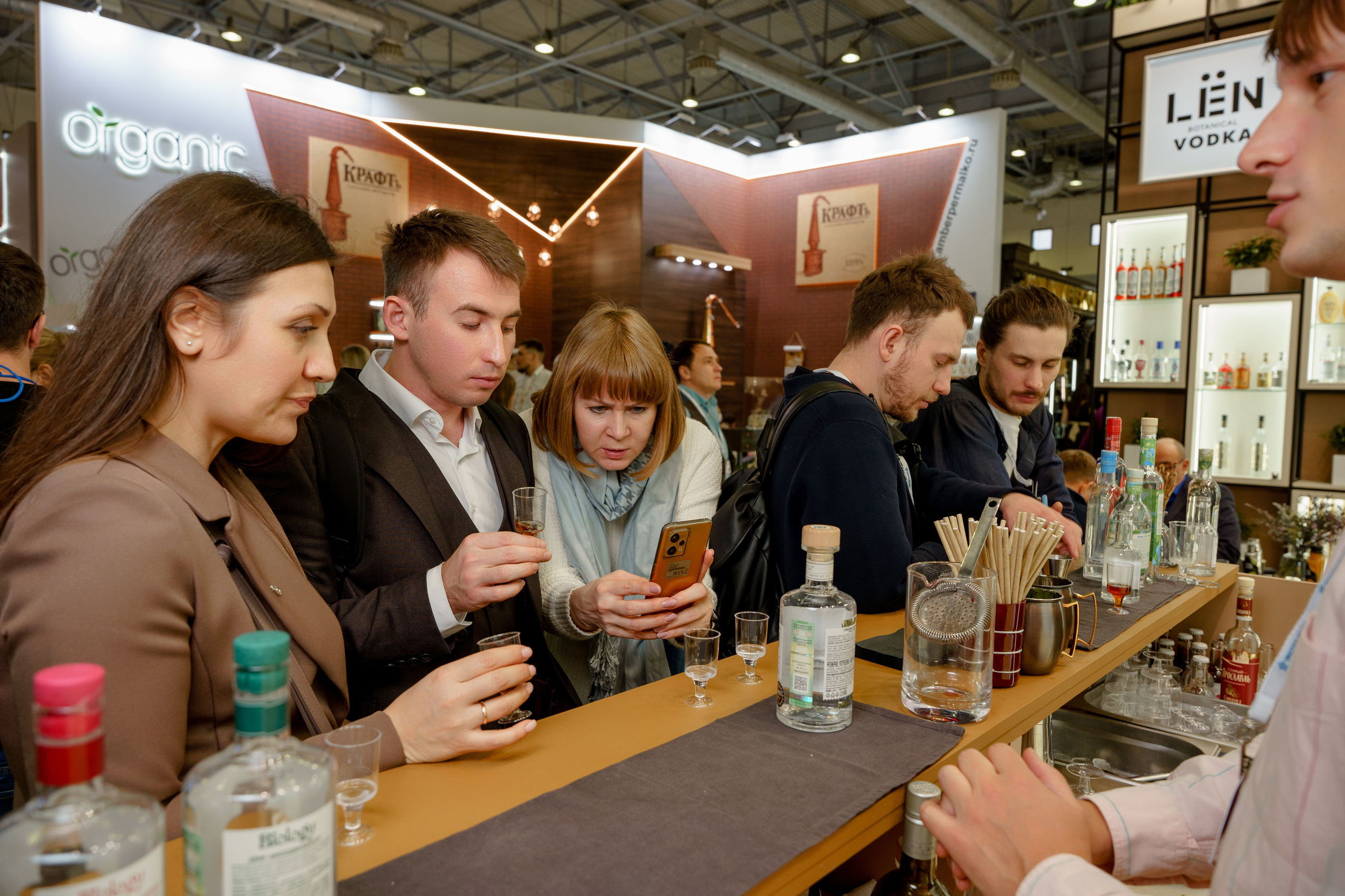 Репортажный фотограф для вашего бренда на форум экспо, выставки. Репортажный фотограф Москва Сергей Дружинин