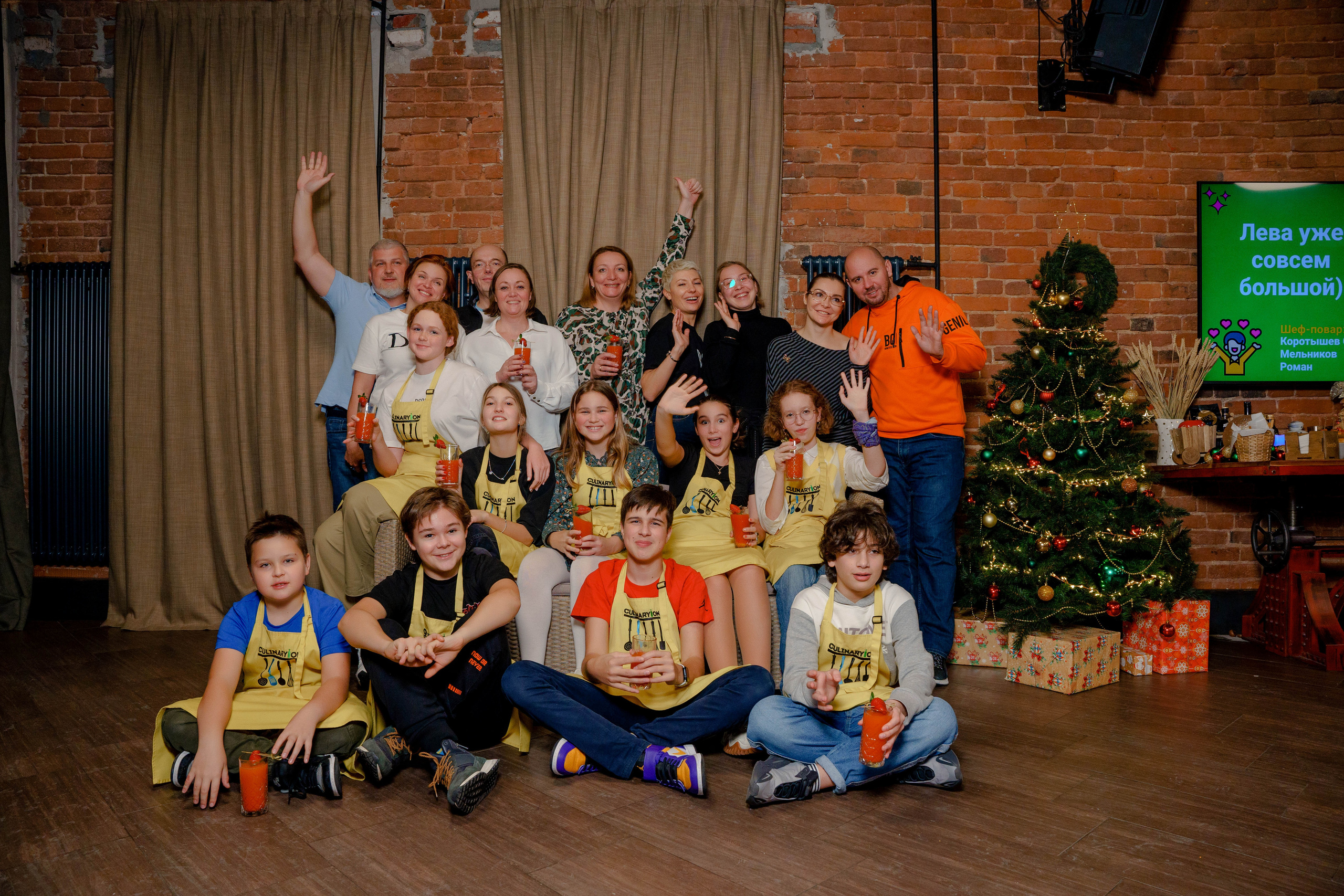 Фотограф на день рождения в кулинарной студии. Репортажный фотограф Москва Сергей Дружинин