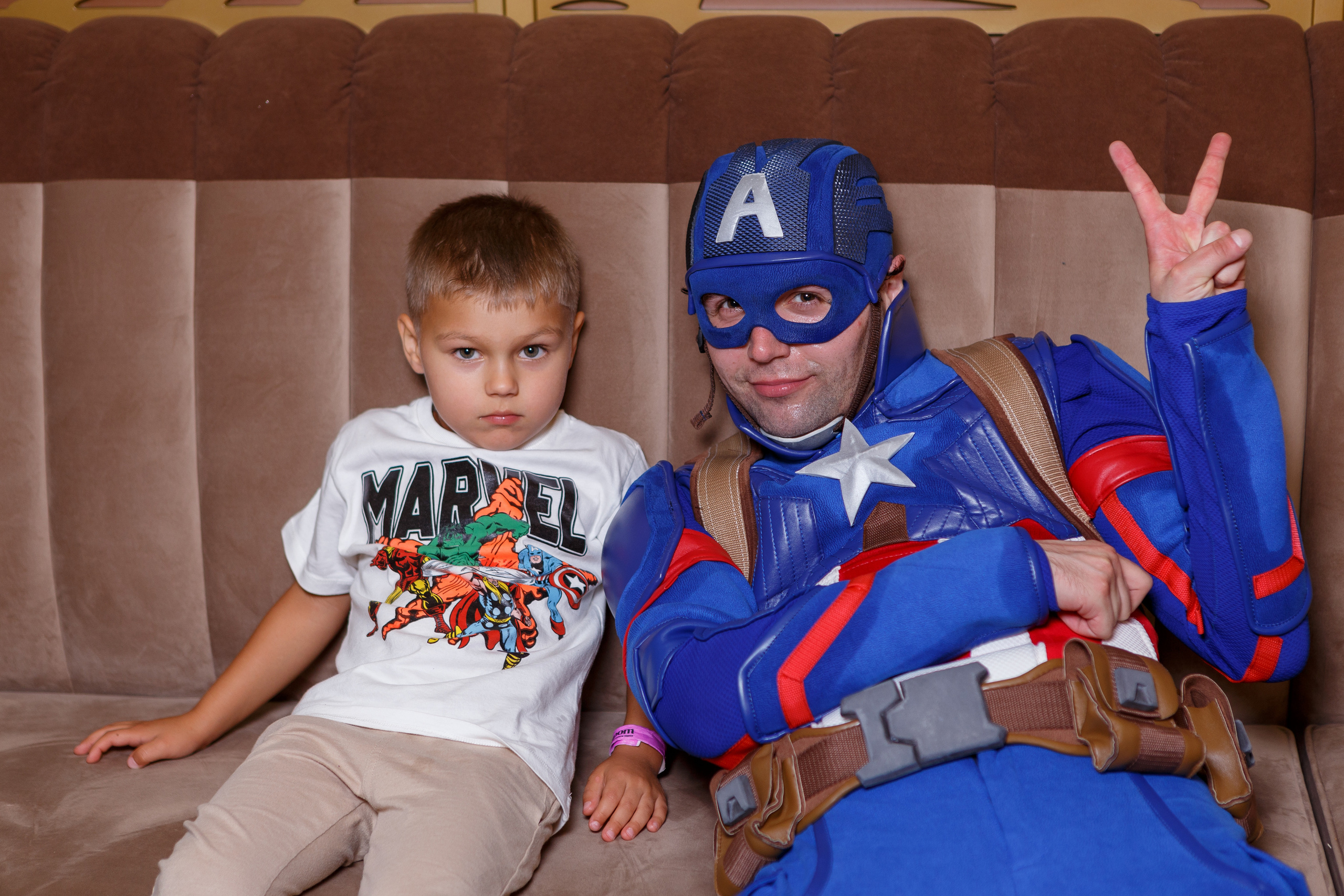 Фотограф на детский день рождения в Москве в детском центре. Репортажный фотограф Москва Сергей Дружинин