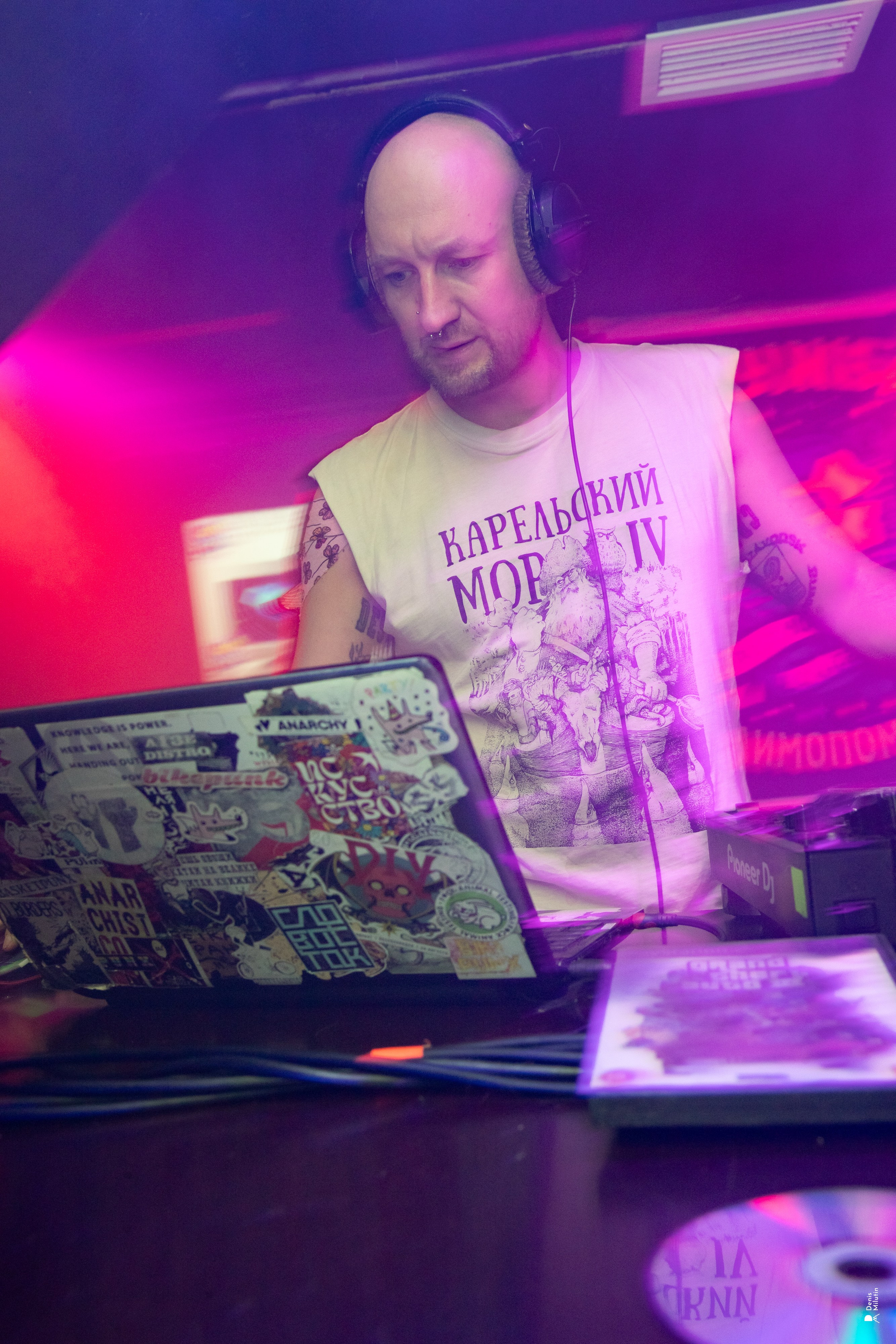 Клуб Рядом — Дискотека 2000х. Портретный фотограф Денис Милютин