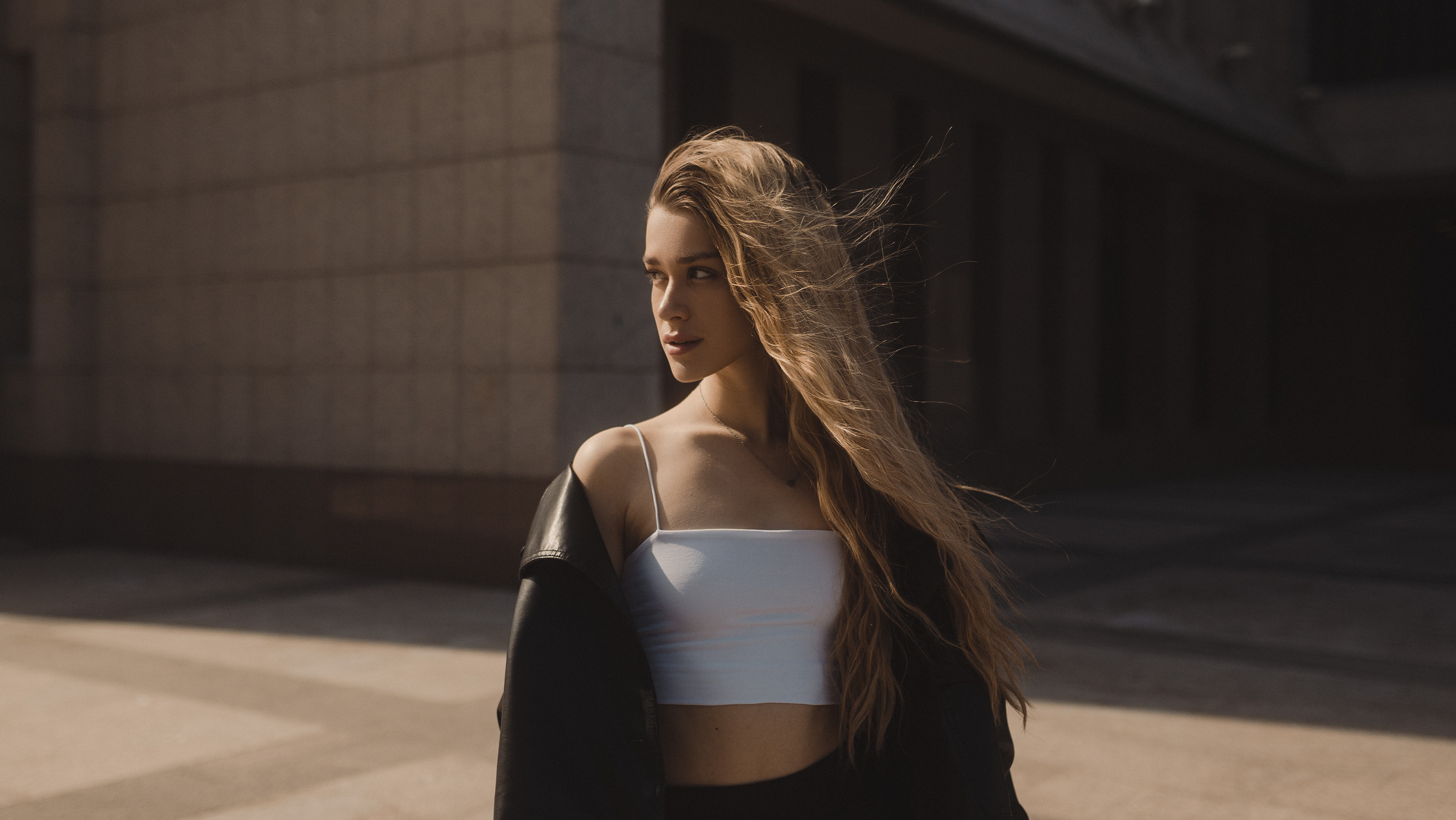 Уличная фотосессия с&nbsp;Аделиной около Госсовета в&nbsp;Казани