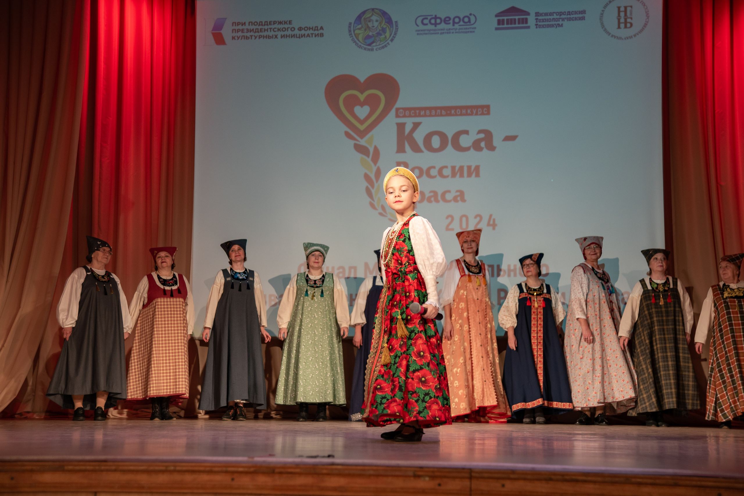 Репортажная съёмка концерта. Фотограф Макс Огурцов в Нижнем Новгороде