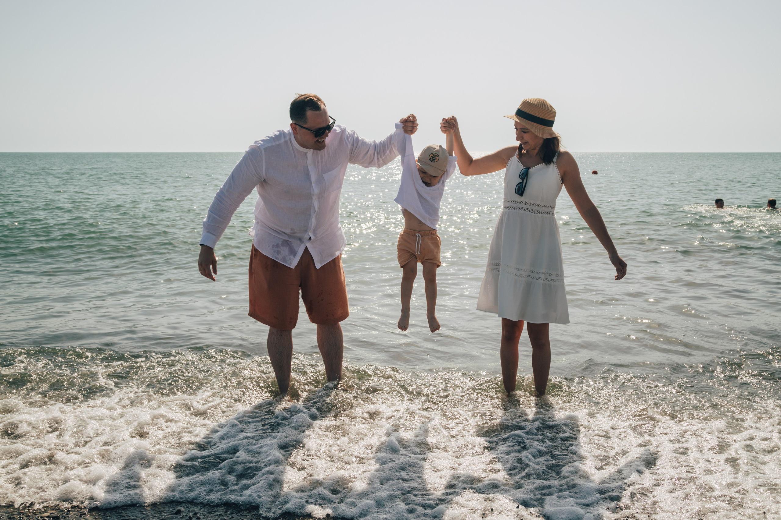 Дима, Ляйсан и Миша на Ривьере (Май 2025 г.). Фотограф Сочи, Адлер, Красная Поляна — Вероника Радченко