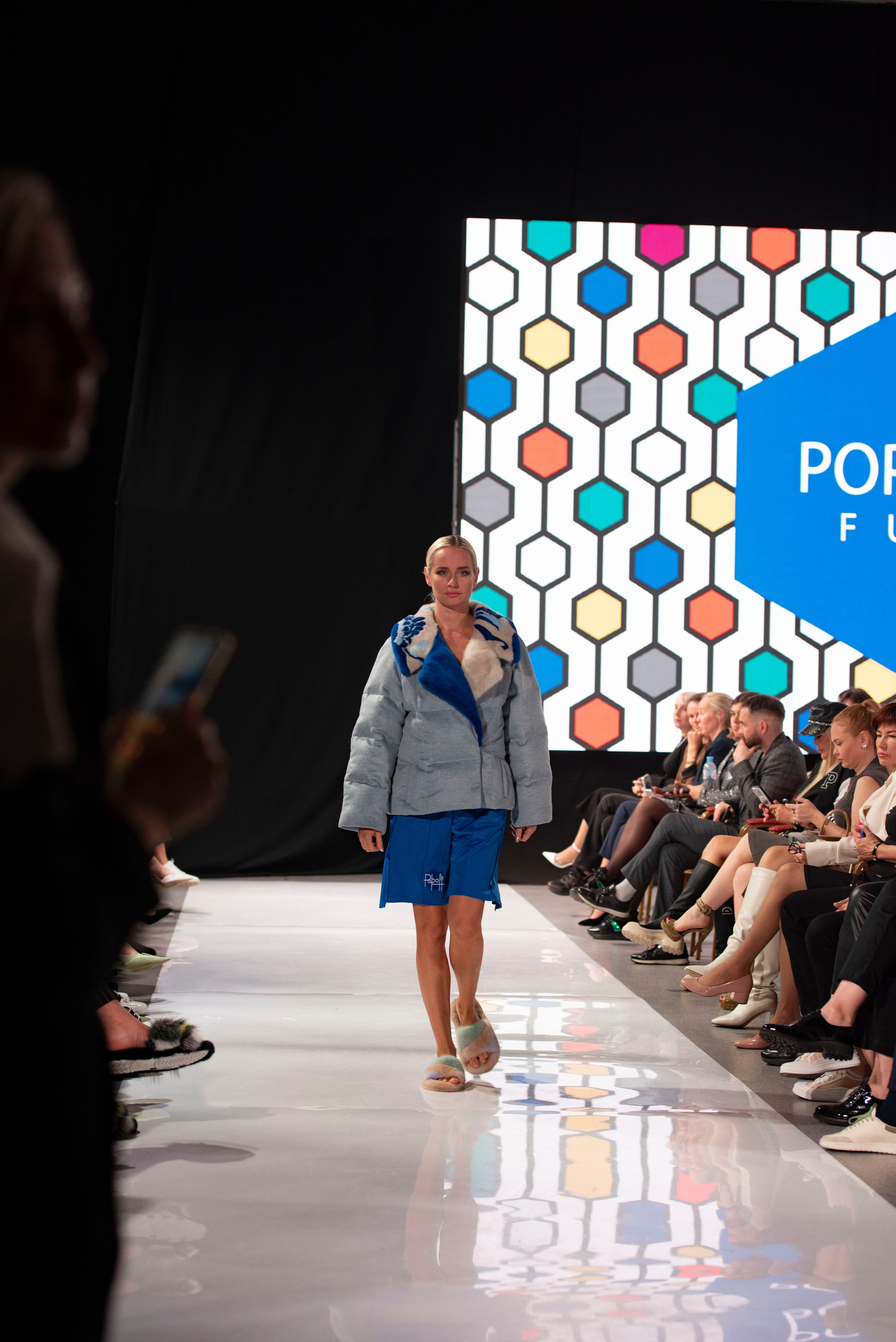 Фотограф на модельный показ. Свадебный, семейный, фэшн фотограф, школьный фотограф в Сочи