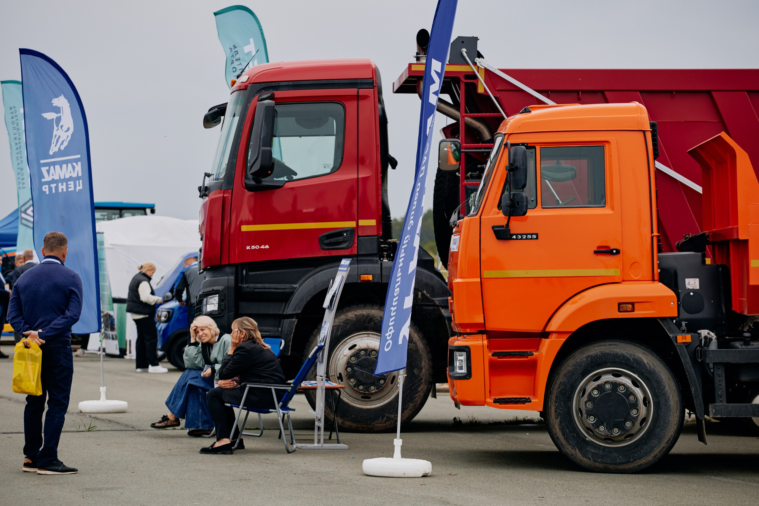 Форум СпецМашЭкспо. Выставка строительно-дорожной и специализированной техники. Фотограф из Челябинска Ника Варгот