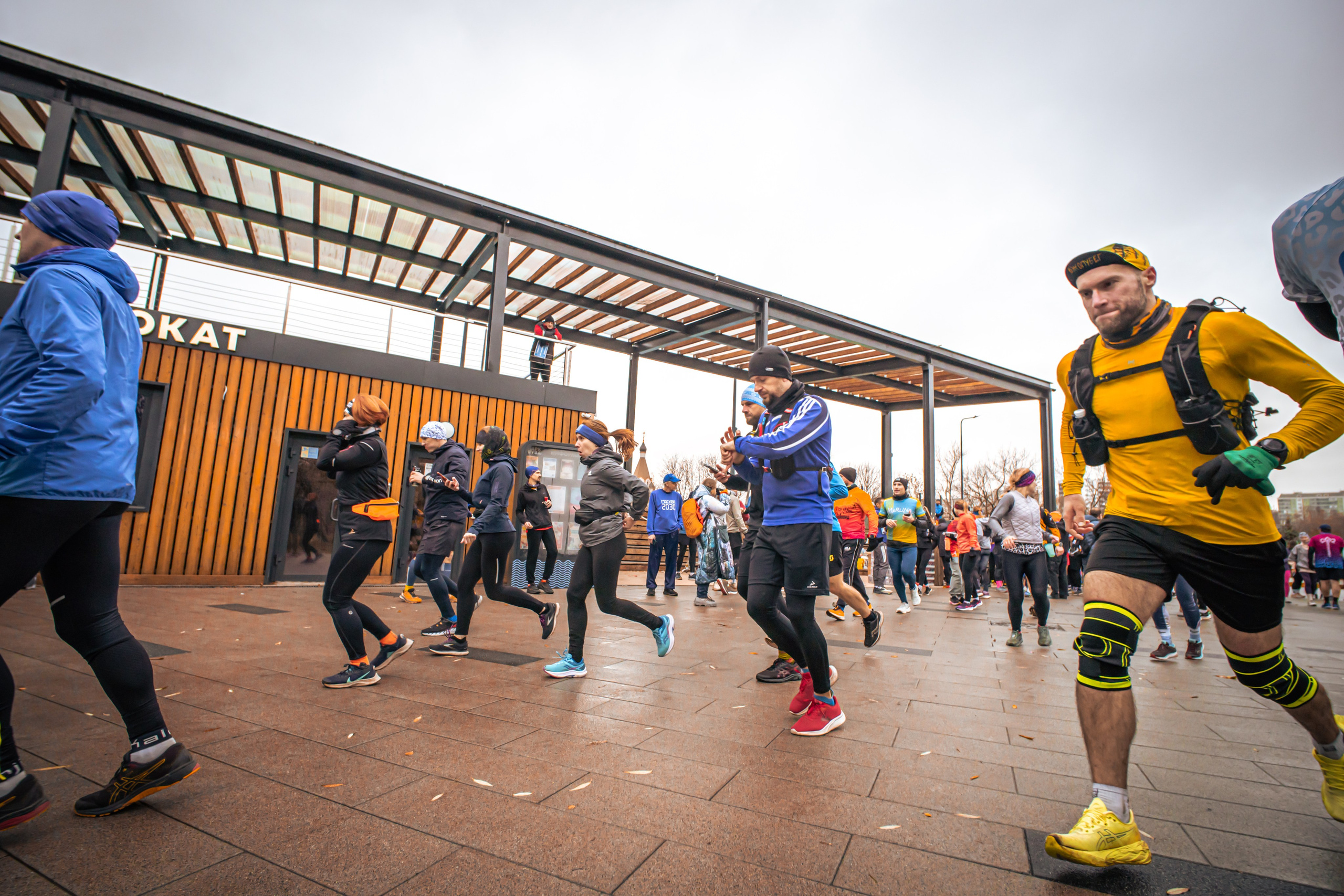 #марафонудома #яuzarun 2024 2-я петля, группа 6:30. Роман Капилюшов. Бег. Фото. Видео. г. Люберцы