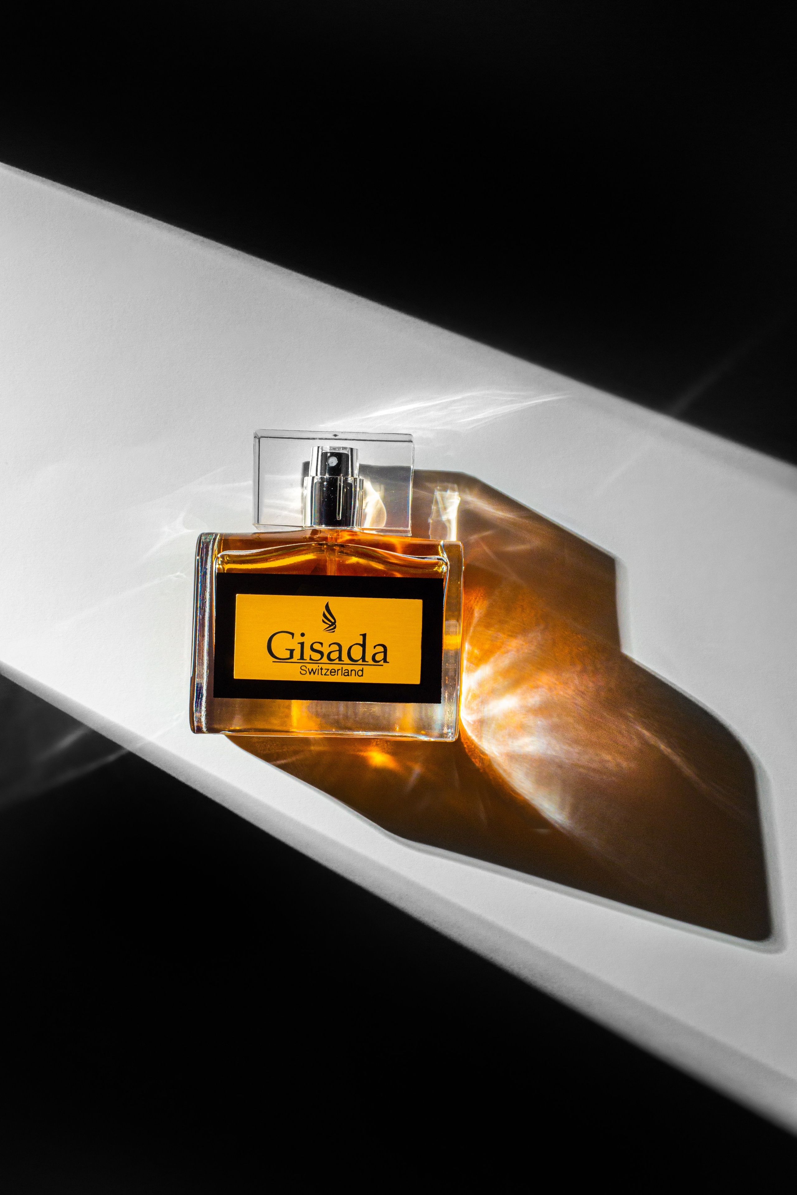 Художественная обработка парфюмов | Студия SVITHART