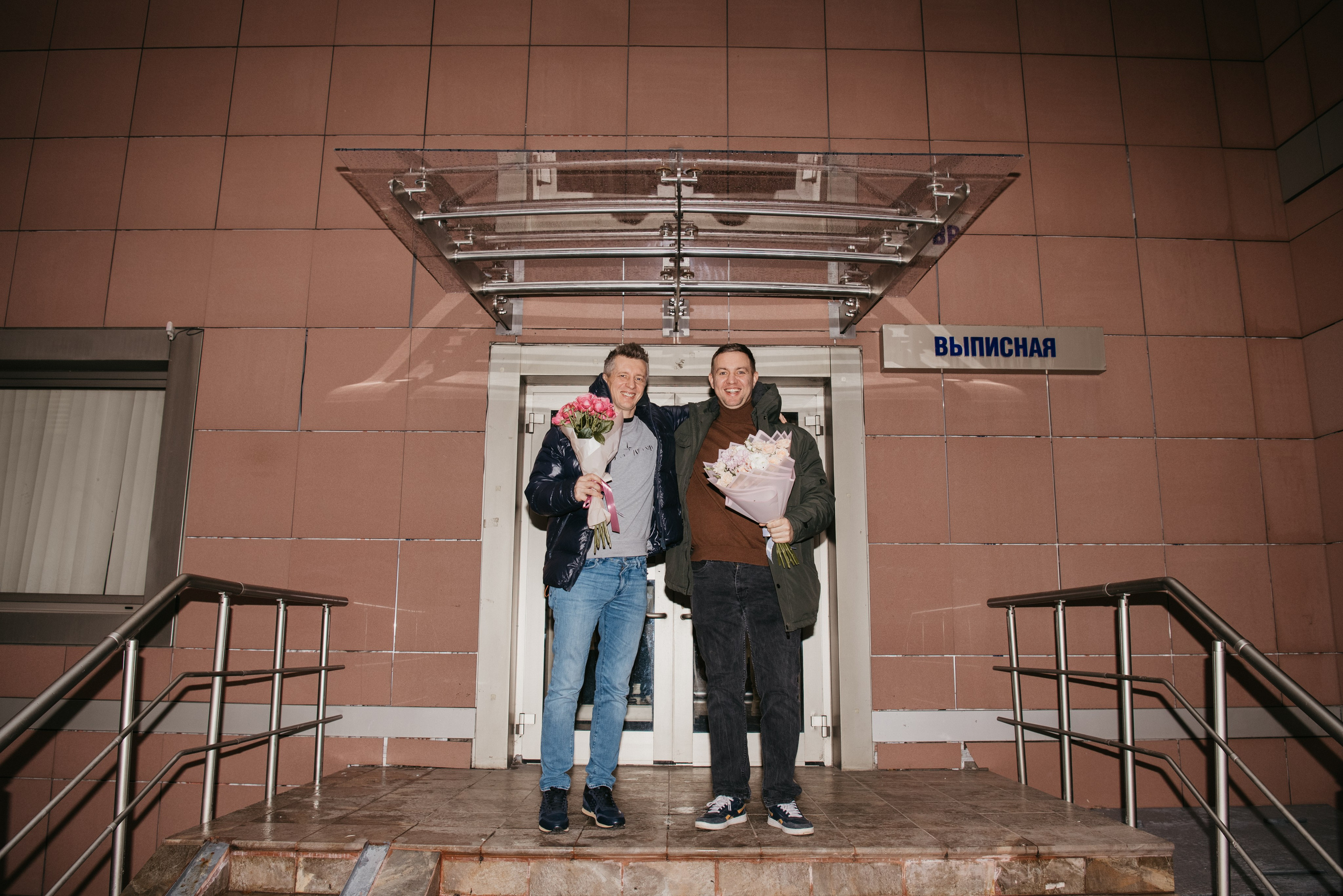 Выписка Сарочки. Мать и дитя на Севастопольском. Фотограф на выписку из роддома в Москве и МО