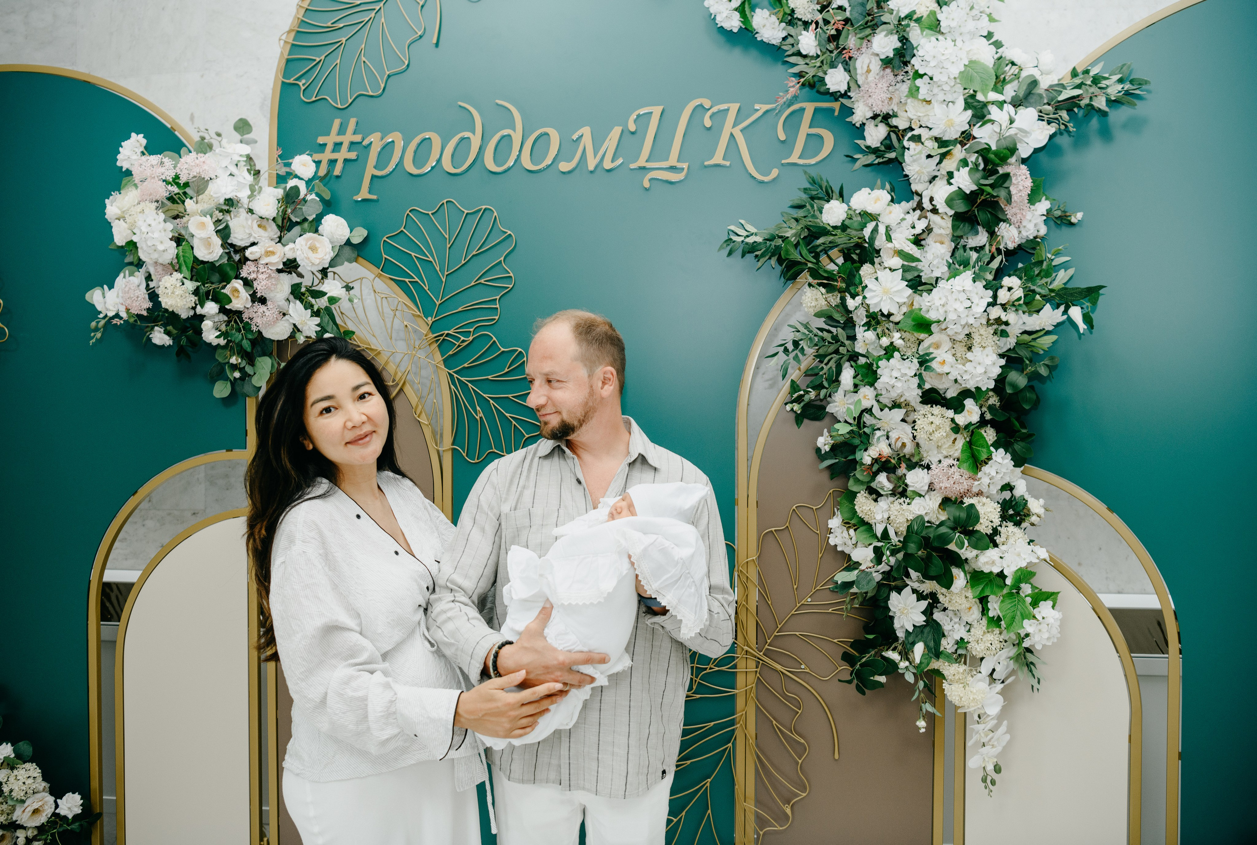 Выписка Паулины. ЦКБ. Фотограф на выписку из роддома в Москве и МО