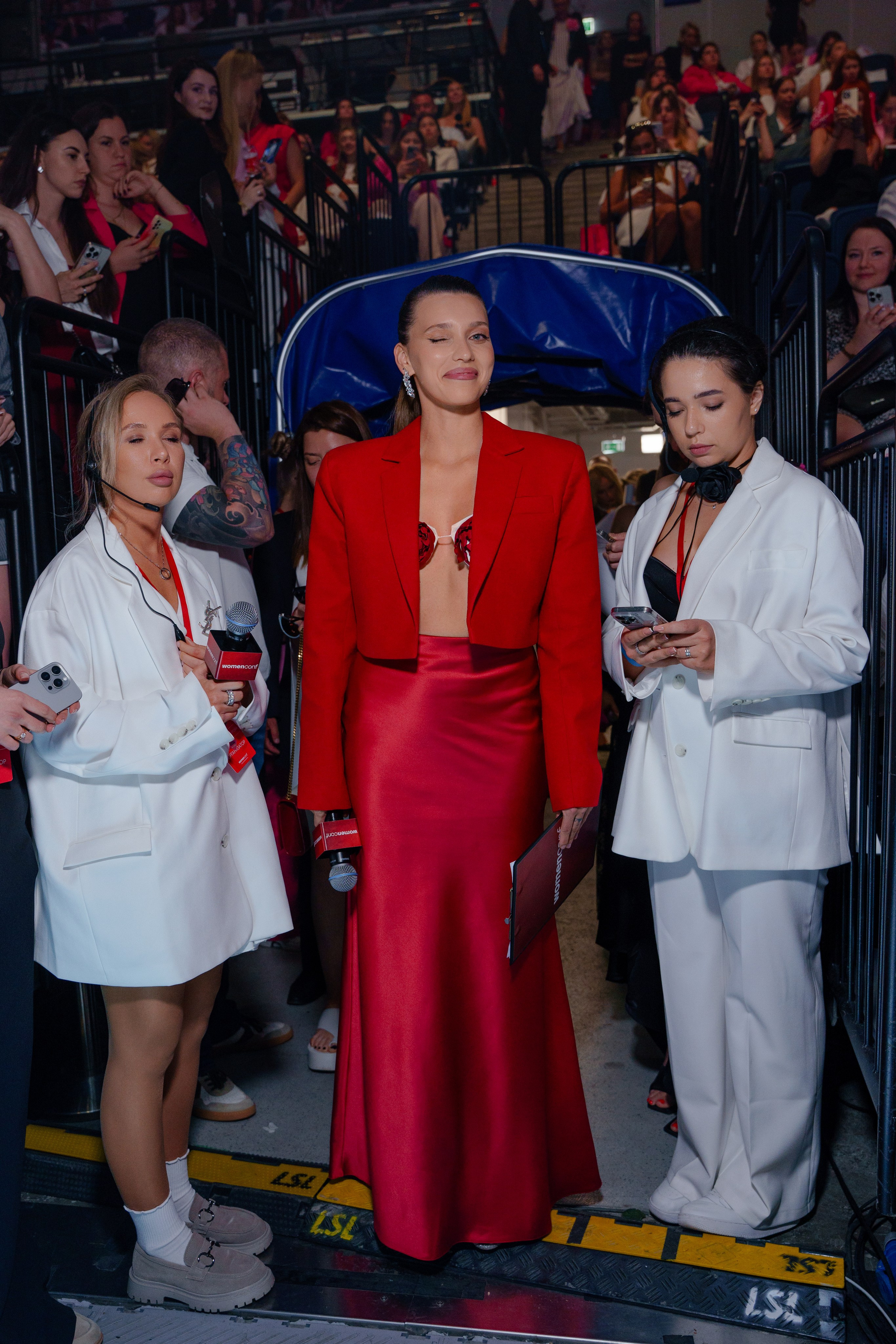 Фотограф на самую масштабную женскую конференцию в России WomenConf. Репортажный фотограф Москва Сергей Дружинин