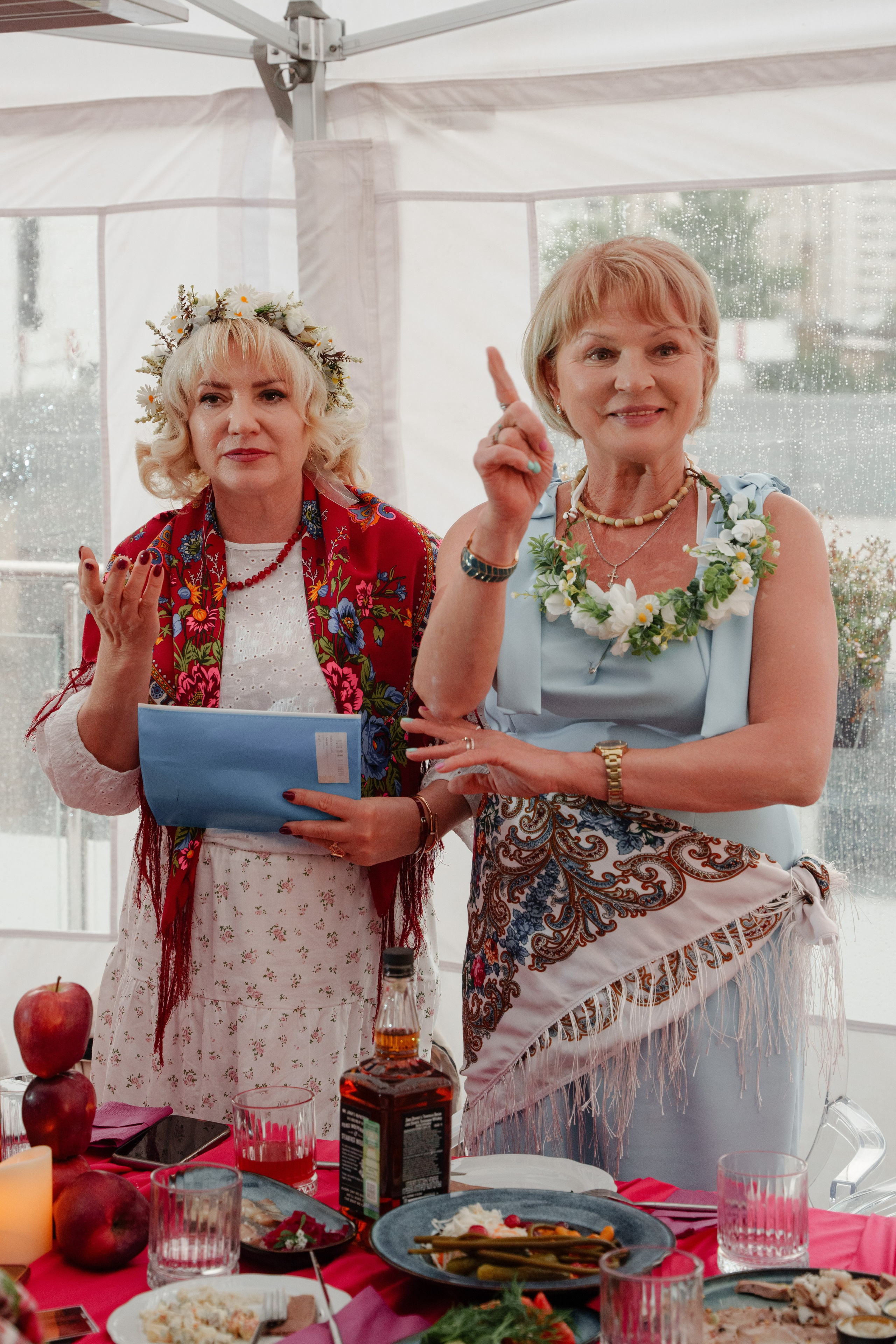 Репортажный фотограф на гендер пати в славянском стиле в Москве. Репортажный фотограф Москва Сергей Дружинин