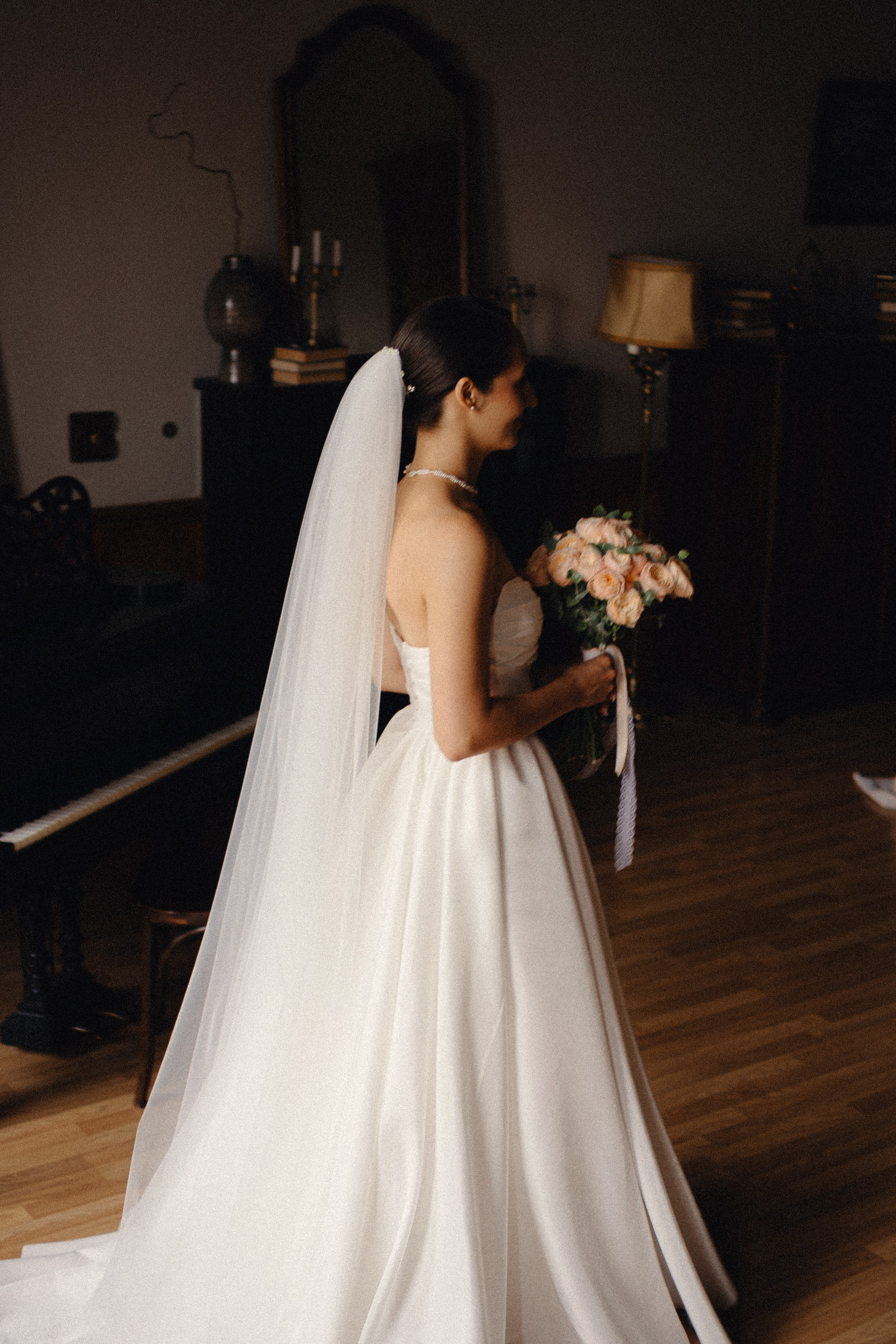 СВАДЕБНАЯ ПРОГУЛКА В САНТК-ПЕТЕРБУРГЕ (ИСАКИЕВСКИЙ СОБОР, ЗИМНЯЯ КАНАВКА, ЭРМИТАЖ И БОЛЬШАЯ МОРСКАЯ УЛИЦА). Профессиональный фотограф, Санкт-Петербург — Виктория Богомолова