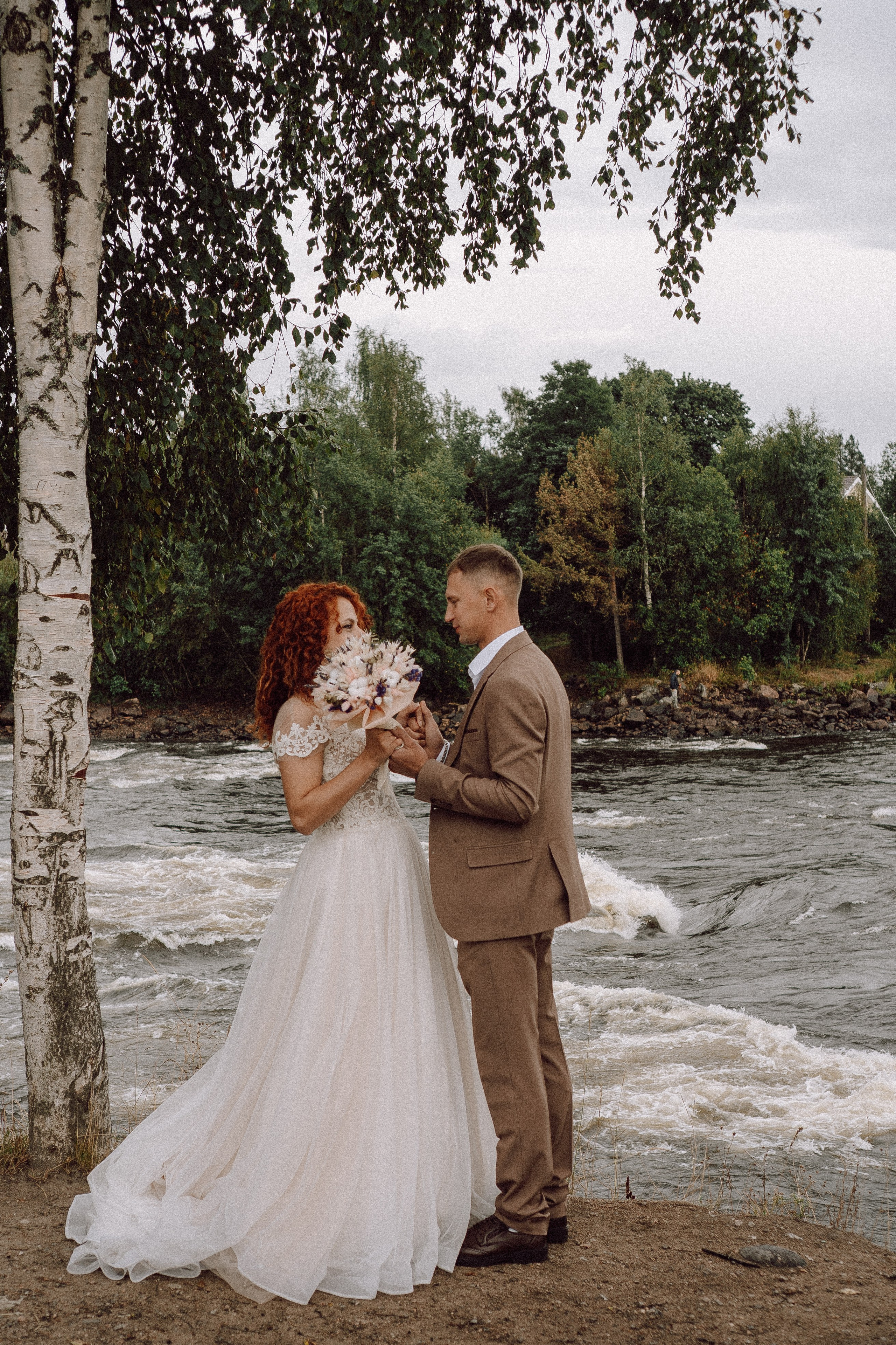 СВАДЕБНАЯ ФОТОСЕССИИЯ ПАРЫ В ГОРОДЕ ПРИОЗЕРСК В СОСНОВОМ ЛЕСУ И С ПИКАПОМ. Профессиональный фотограф, Санкт-Петербург — Виктория Богомолова