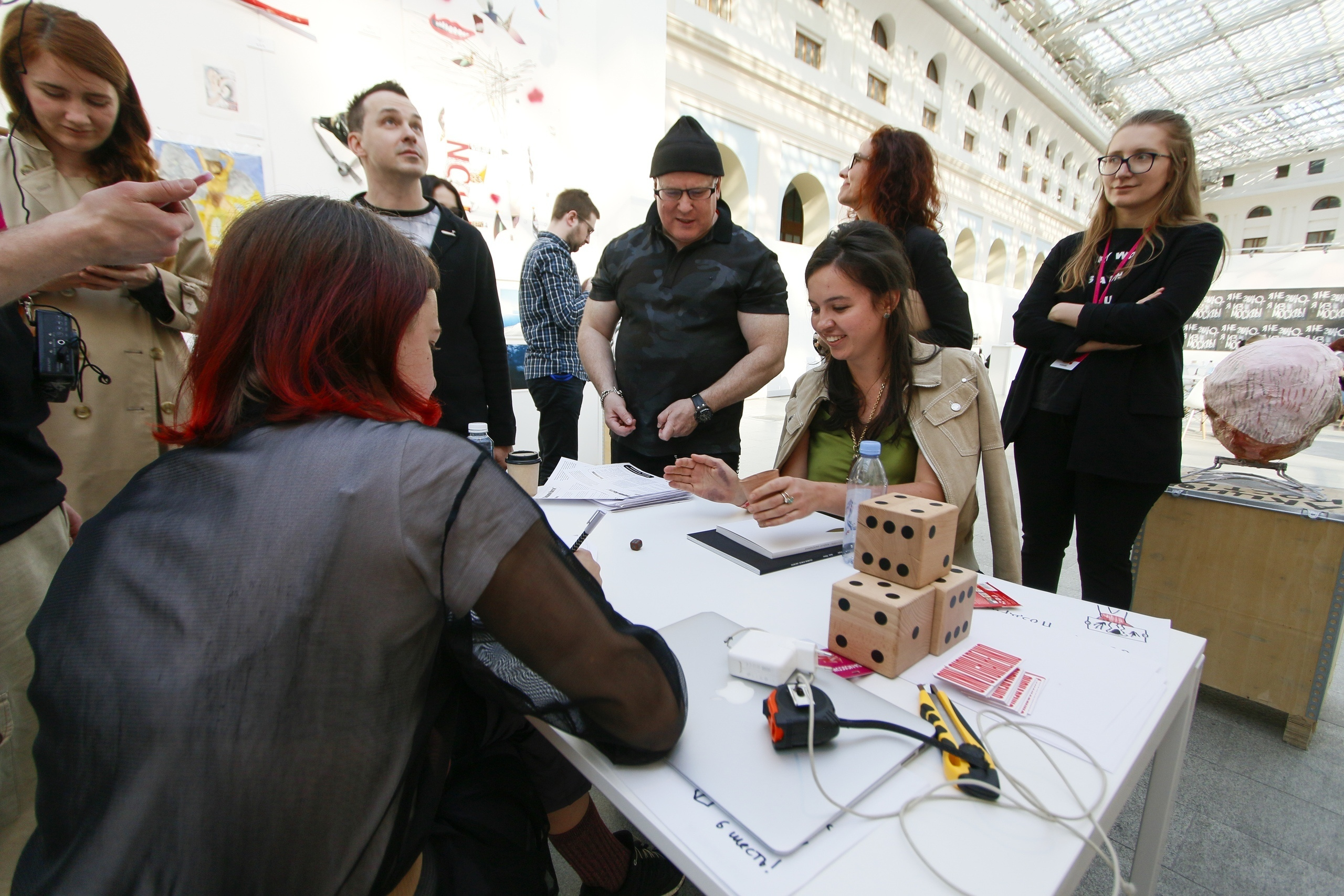 Акцион DA!Moscow. Акцион Кости - это игра на произведения искусства