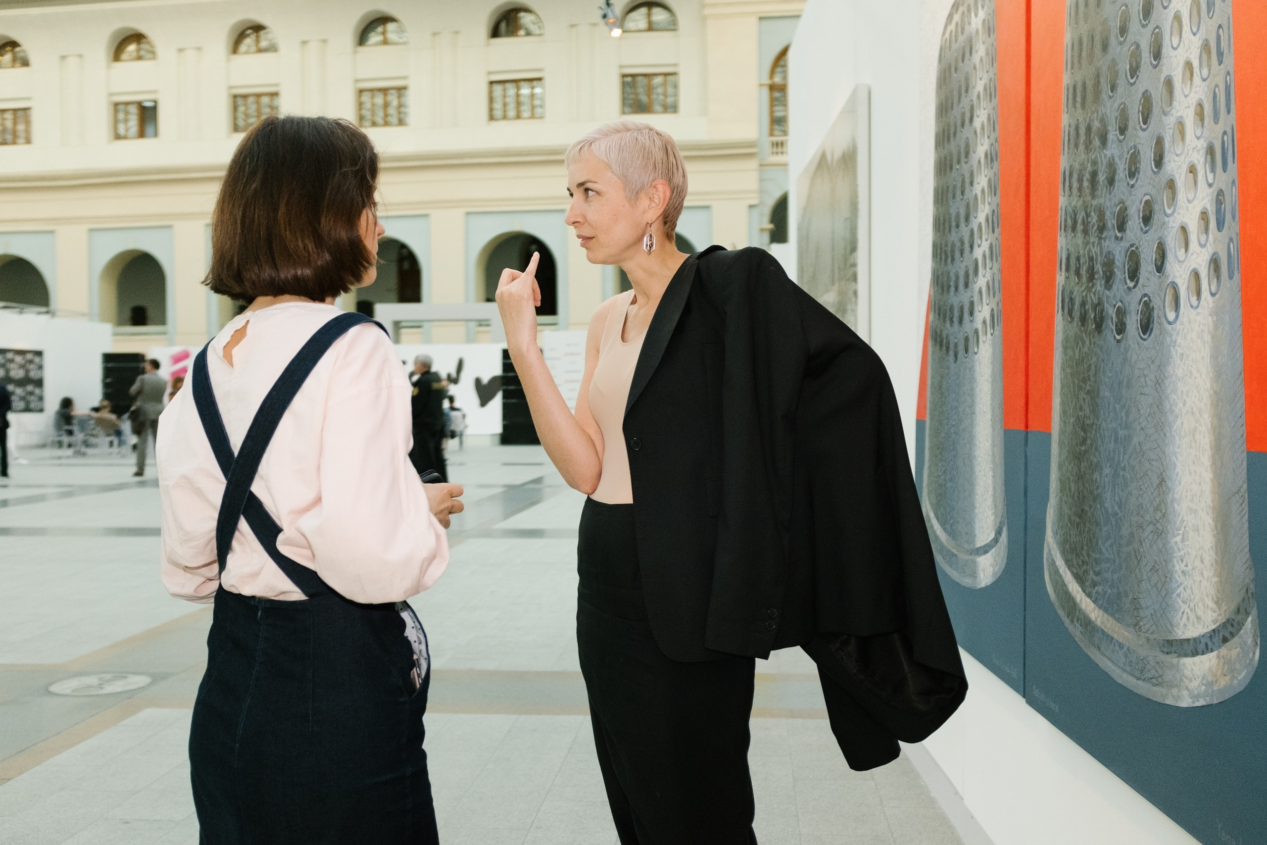 Акцион №11. DA!MOSCOW. Акцион Кости - это игра на произведения искусства