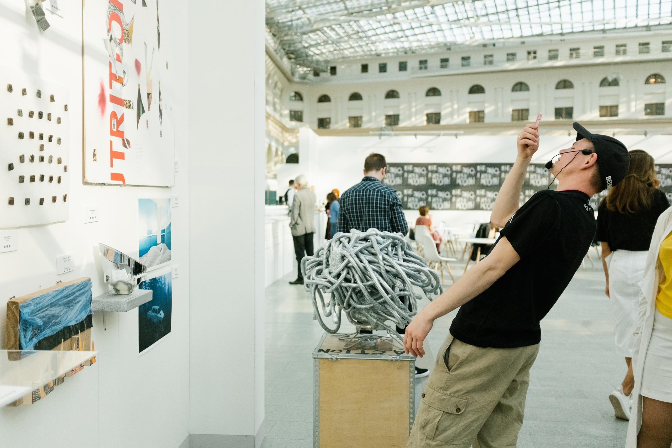 Акцион №11. DA!MOSCOW. Акцион Кости - это игра на произведения искусства