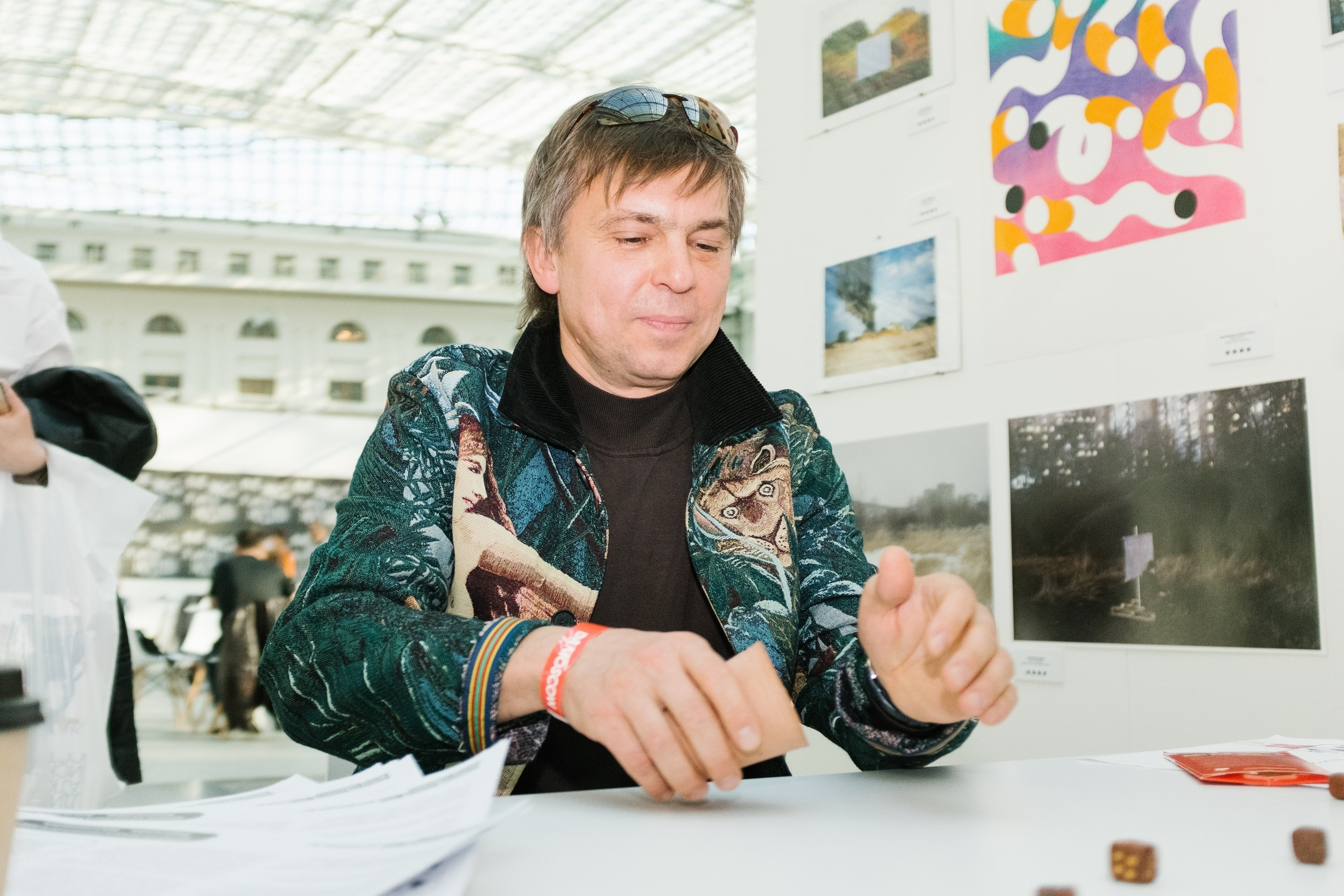 Акцион №11. DA!MOSCOW. Акцион Кости - это игра на произведения искусства