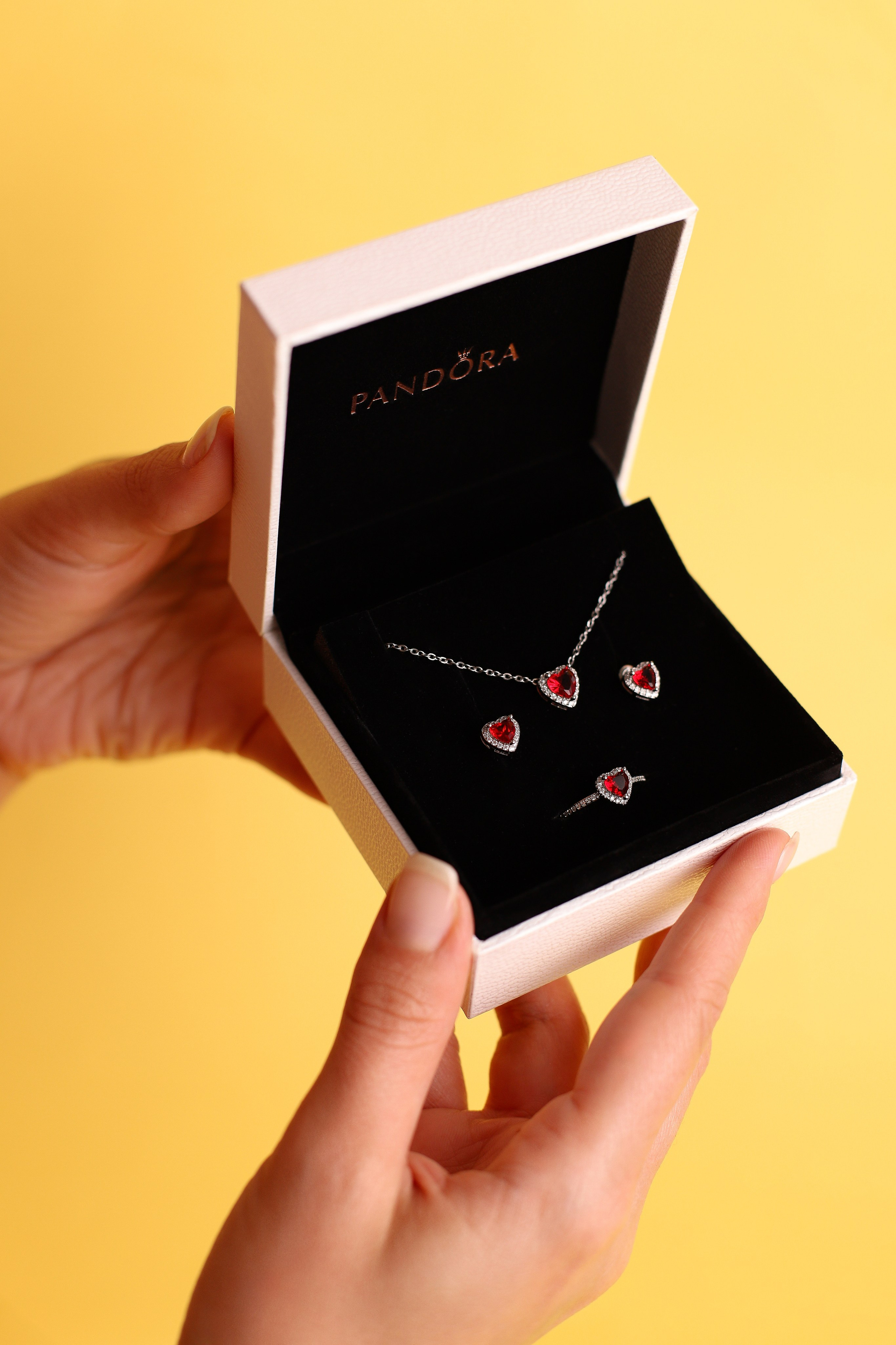 Для WB. Фотограф в Алматы и Москве Даша Пушкина