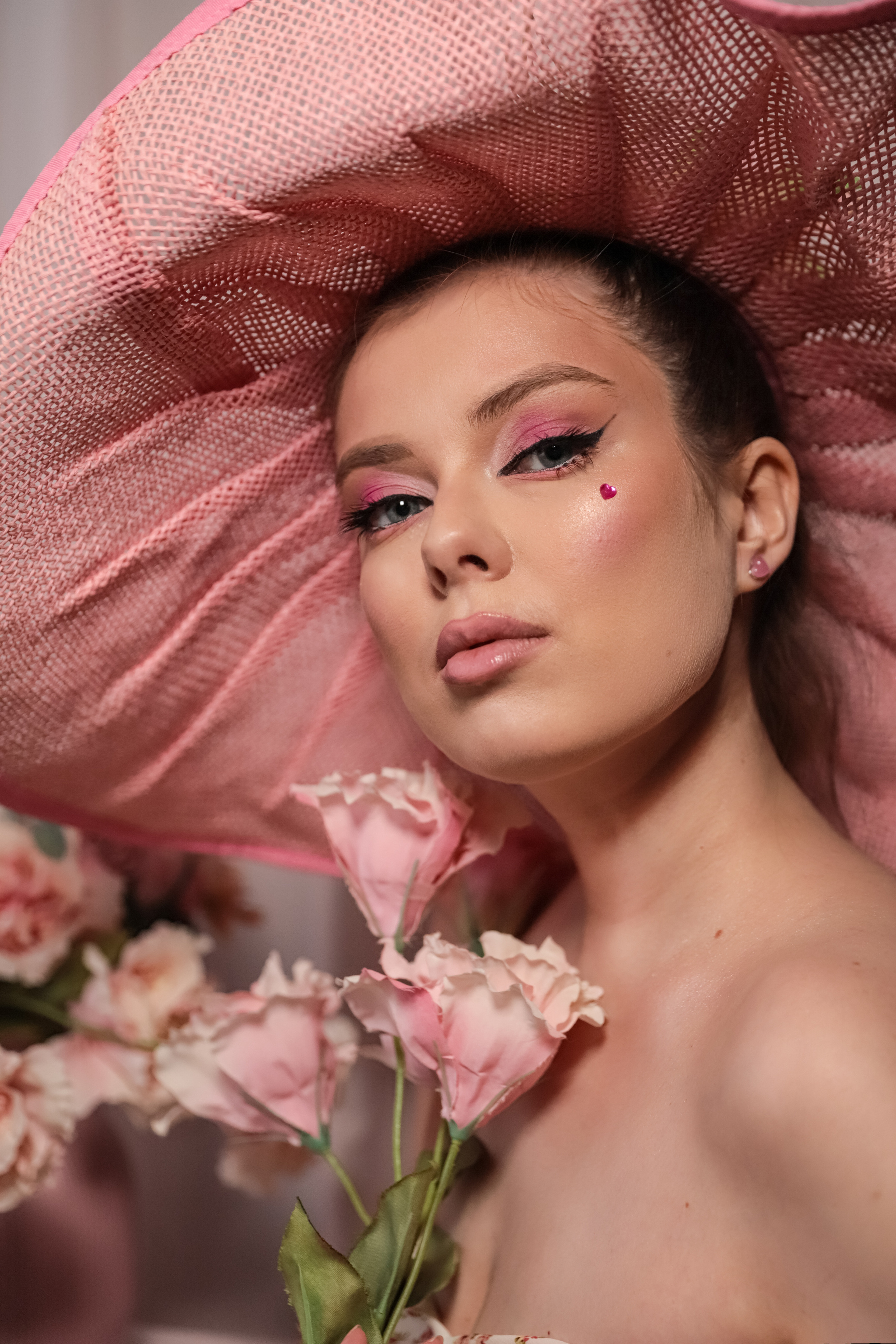 красивый макияж прекрасная особа 