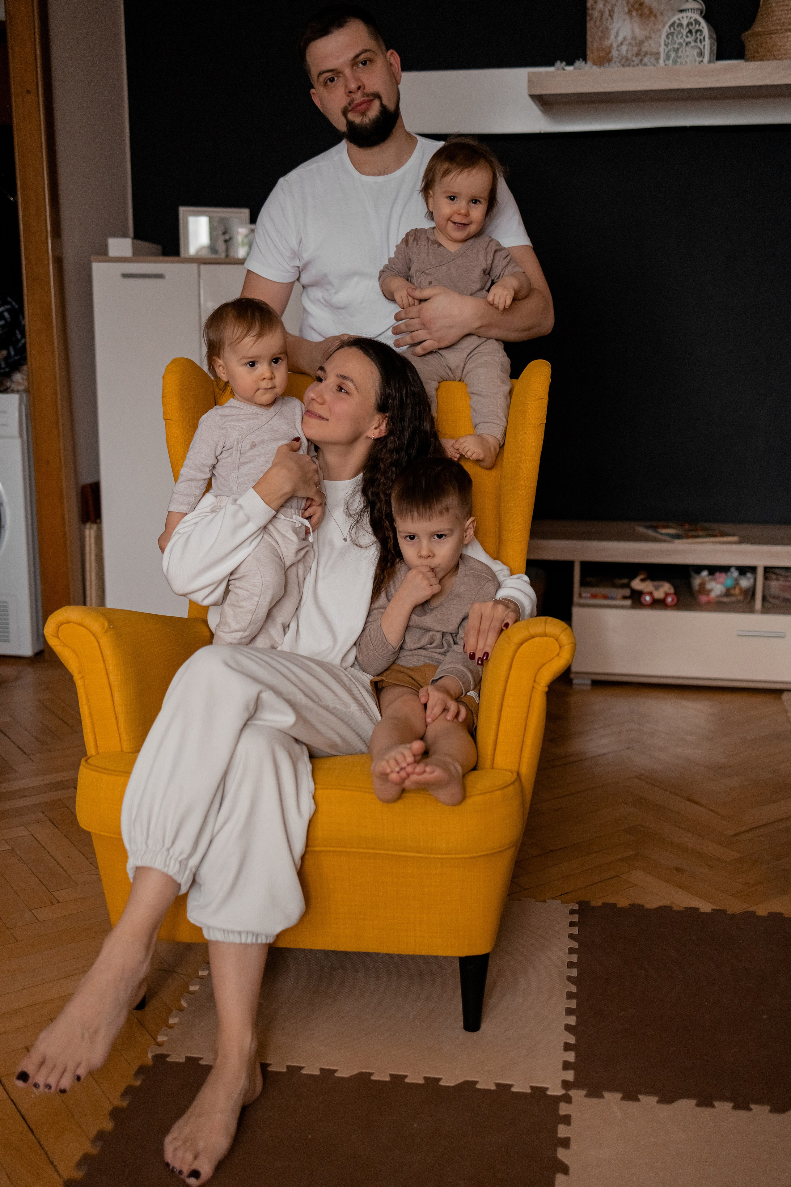 Николай, Ирина, Денис, Вика, Ника. Фотограф беременности и материнства в Москве Мария Менендес-Гонсалес