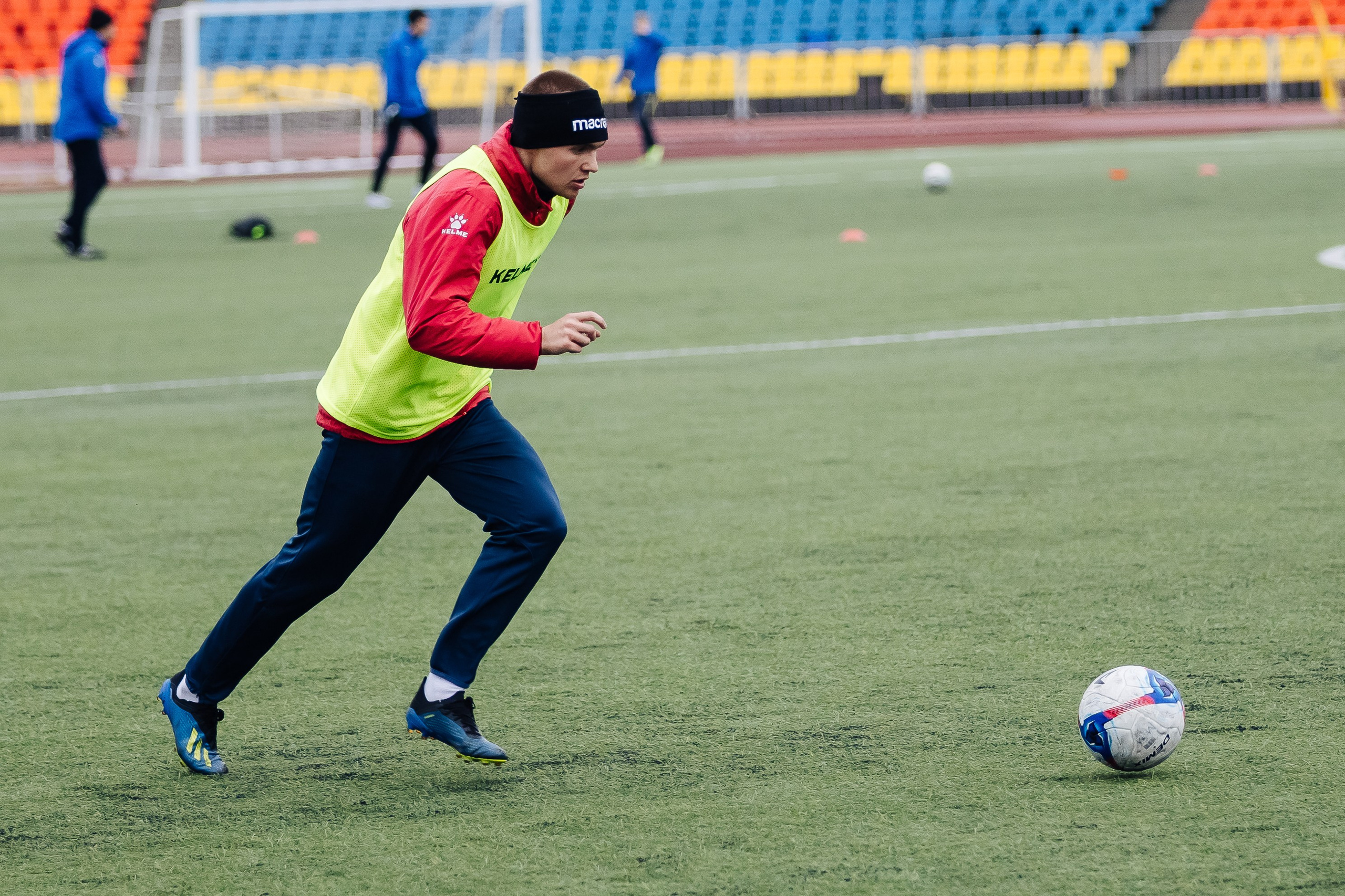 ФК «Металлург-Магнитогорск» — ФК «Триумф» // 03.05.25. Денис Прохоров Фотограф в г. Магнитогорск