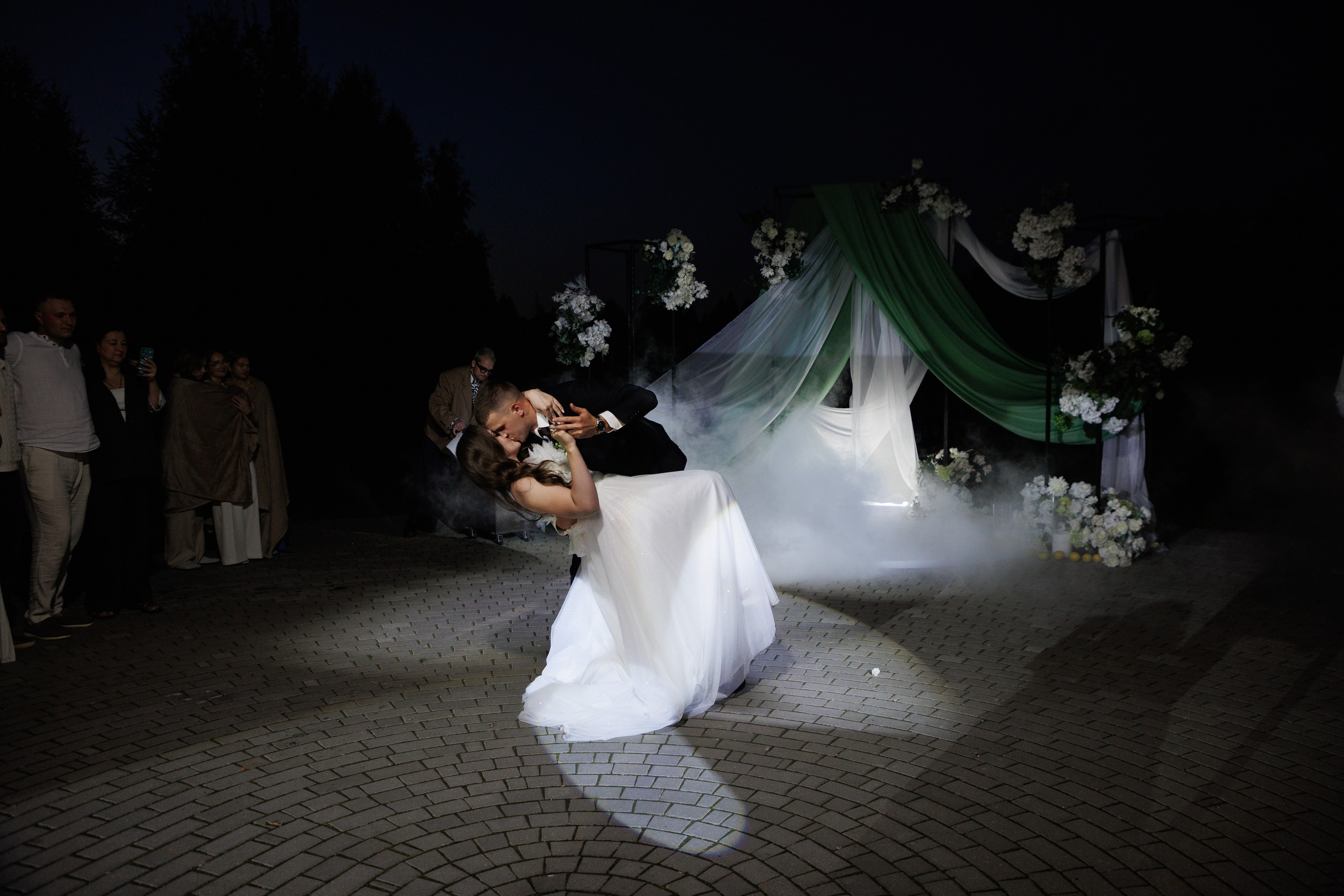 Сентябрь 2025, Белый лис, Выкса. Фотограф городских и семейных событий в Нижнем Новгороде Артем Карпухин