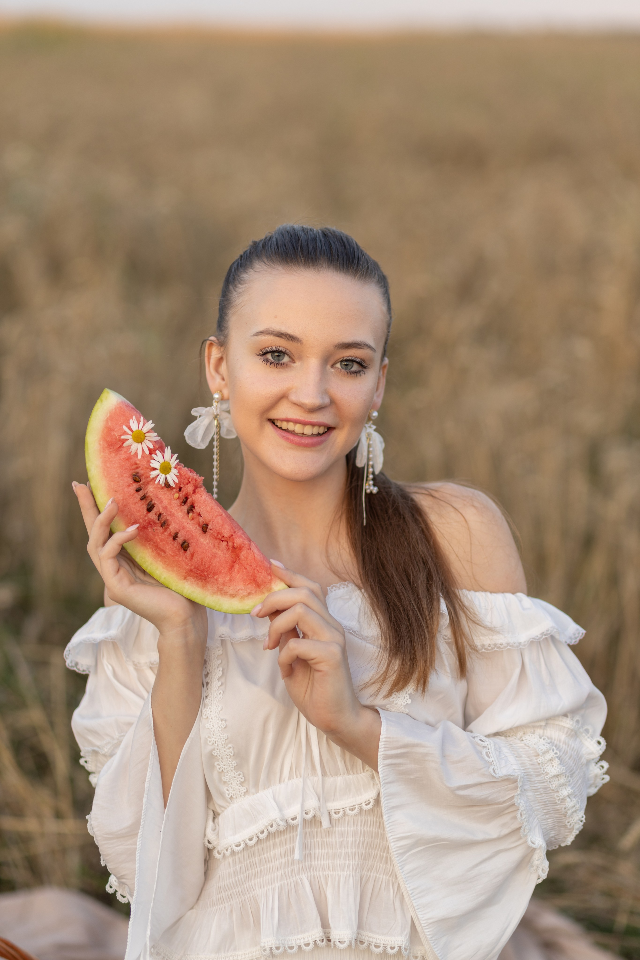 Фотосессия в пшенице