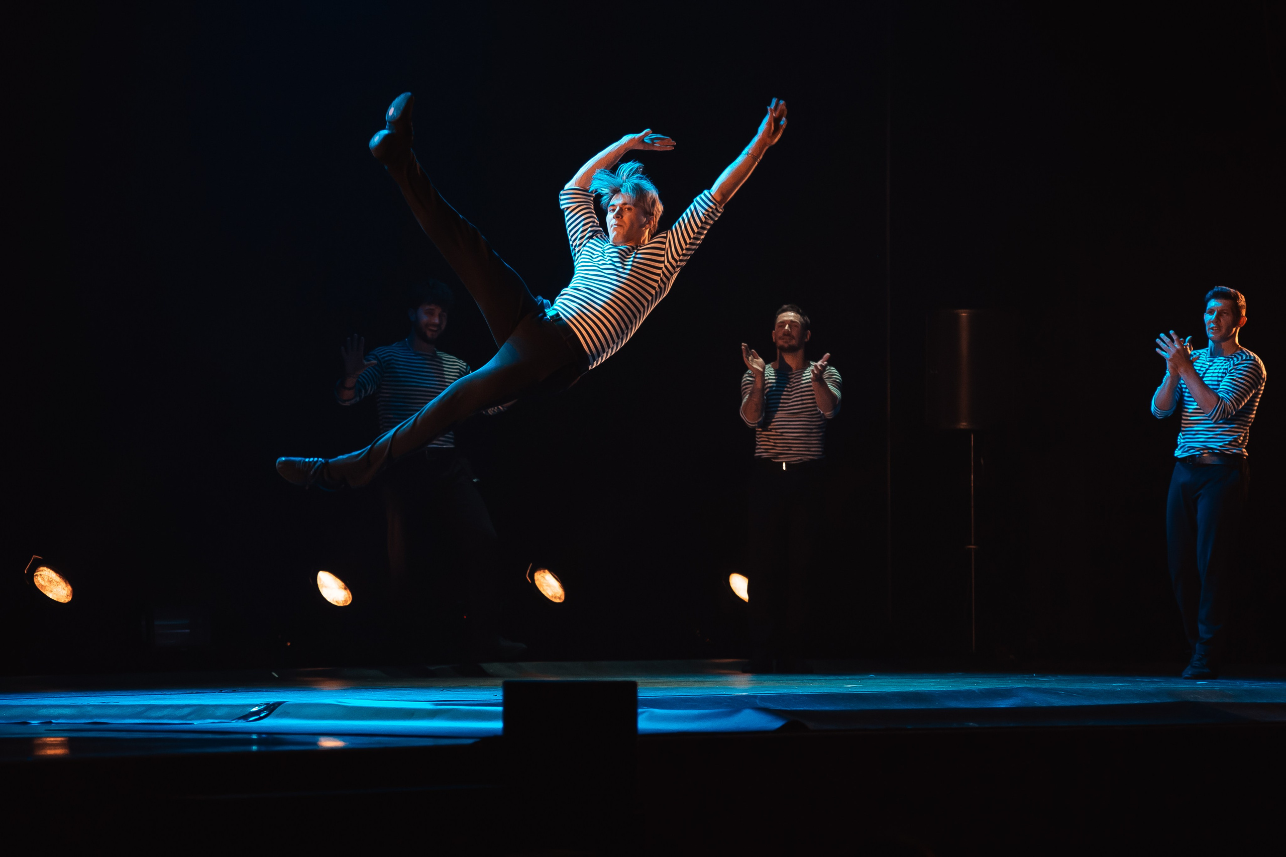 Шоу под дождем, Гранд Холл Сибирь, 20.02.2026. Фотограф Регина Крикунова г. Красноярск