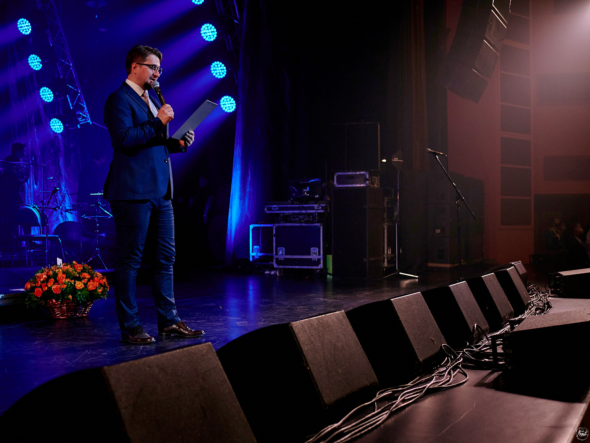 КИПЕЛОВ. Фотографии отовсюду и обо всем