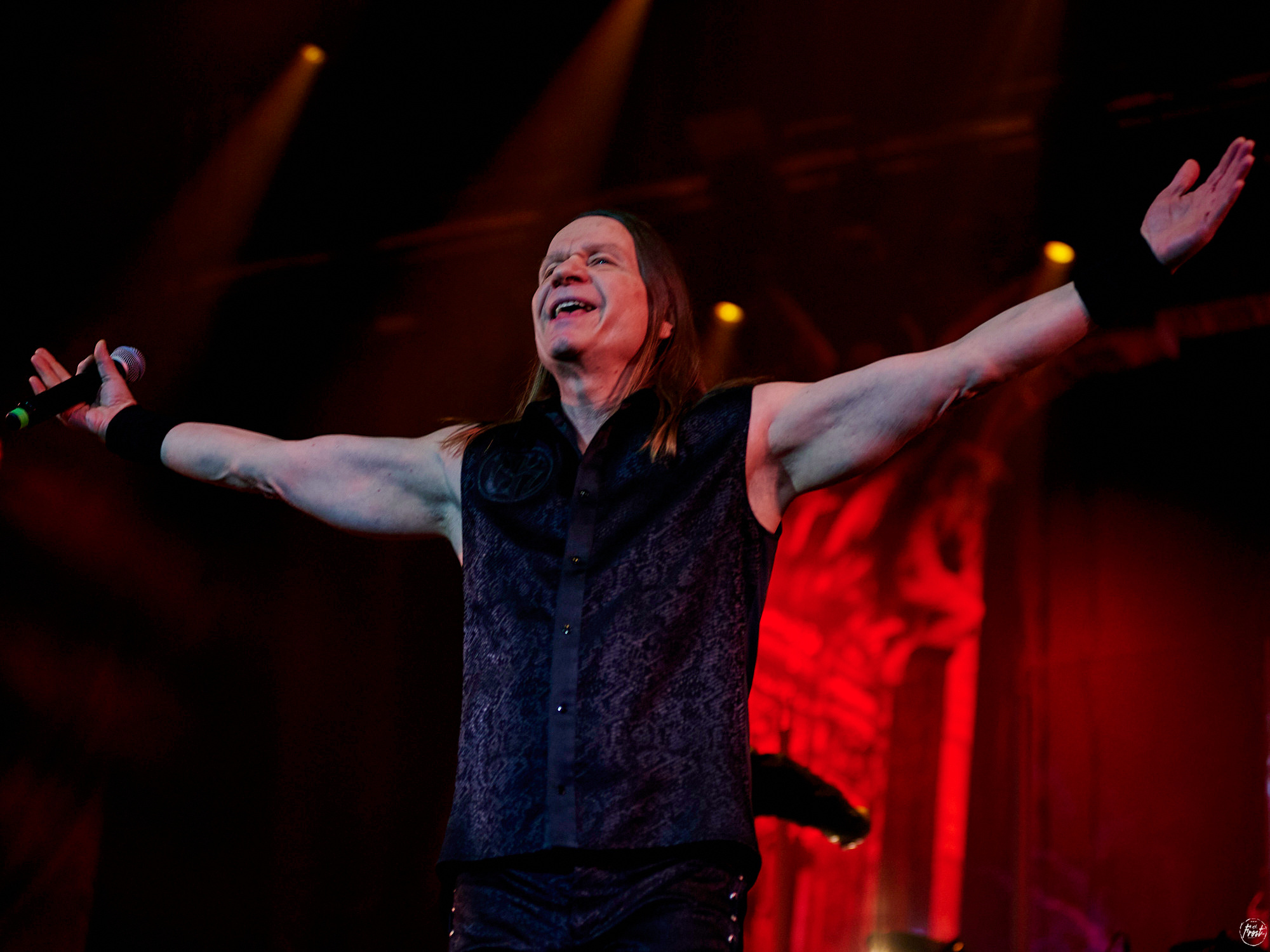 КИПЕЛОВ. Фотографии отовсюду и обо всем