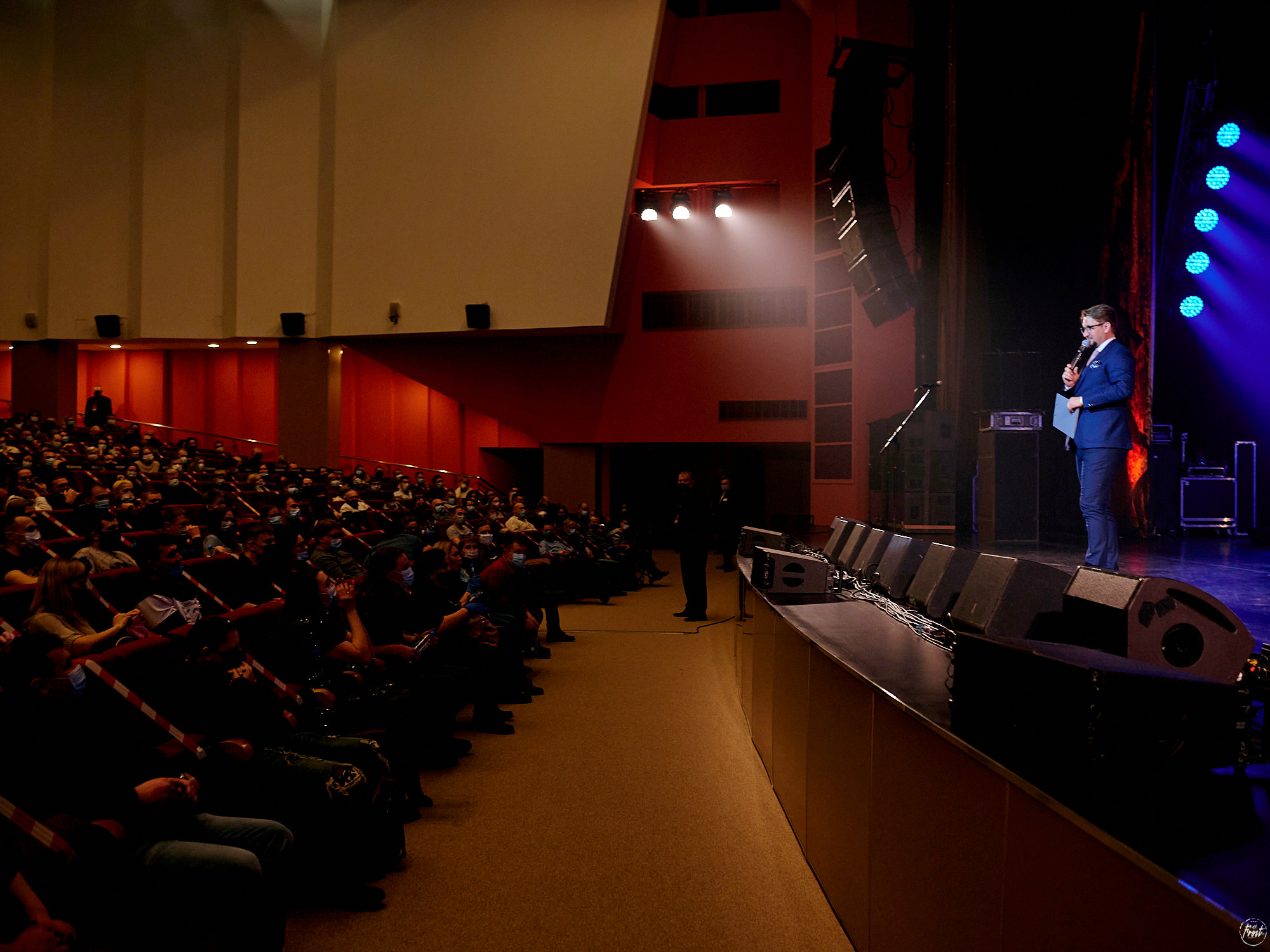 КИПЕЛОВ. Фотографии отовсюду и обо всем