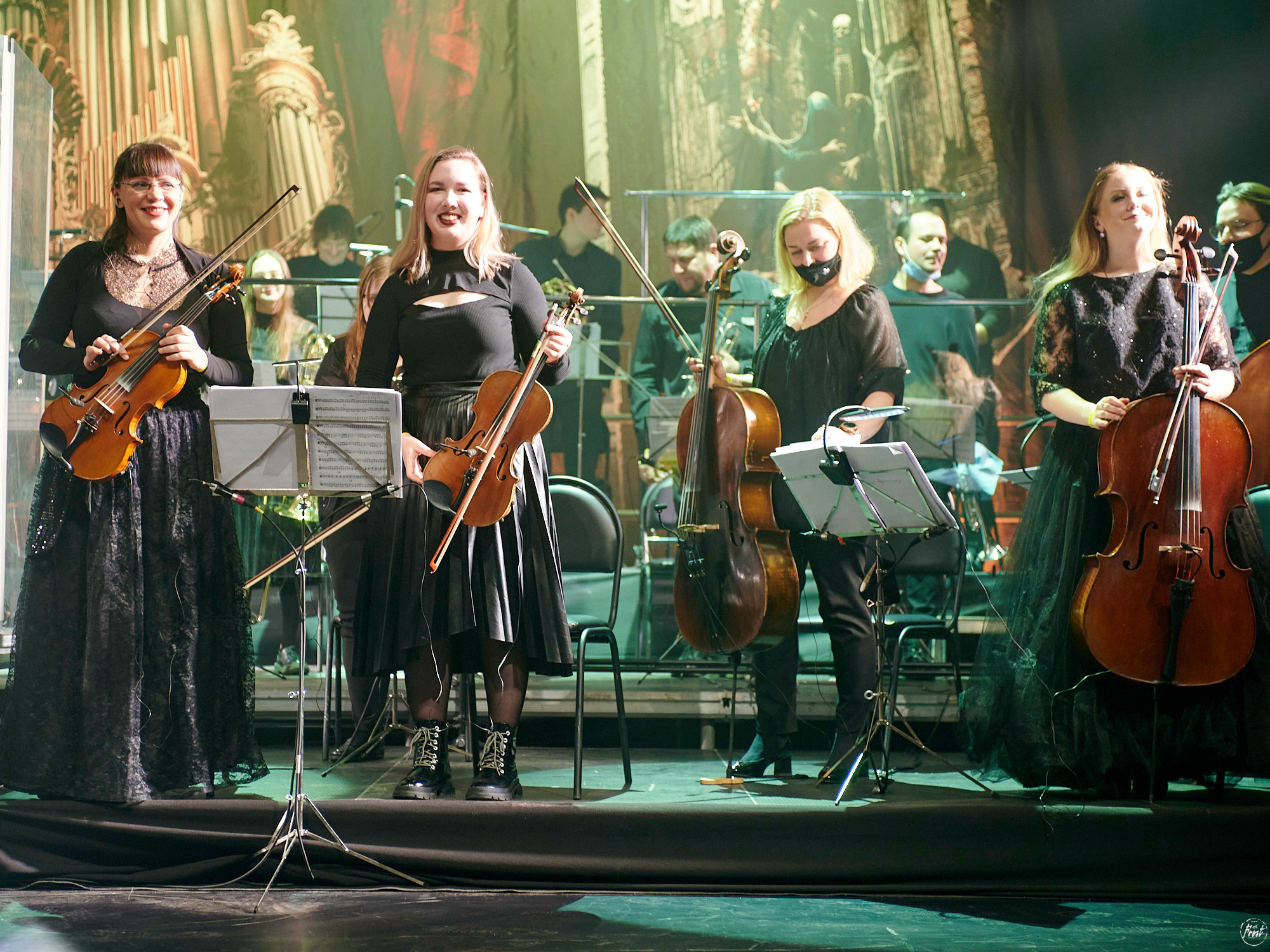 КИПЕЛОВ. Фотографии отовсюду и обо всем